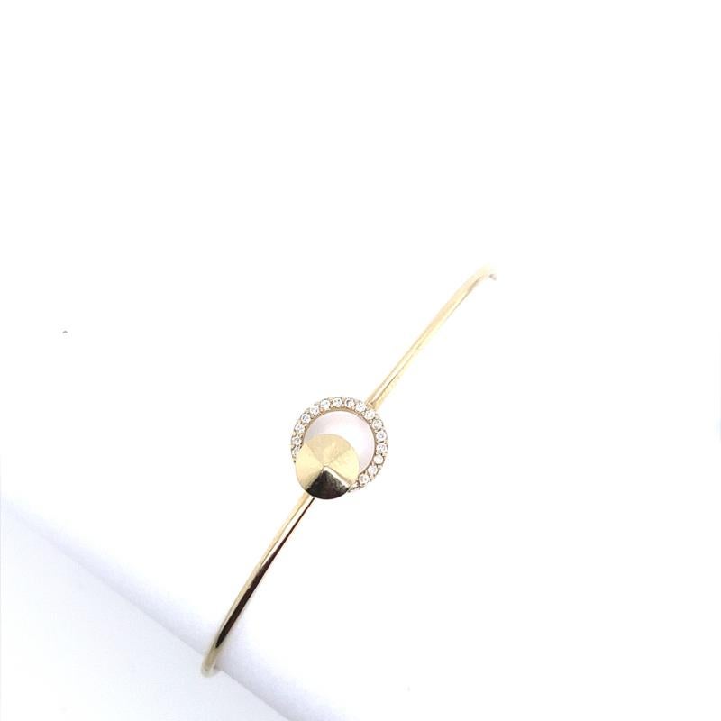 Round Cut 18ct Yellow Gold Diamond Bangle with 0.17ct of Diamonds In A Circle For Sale