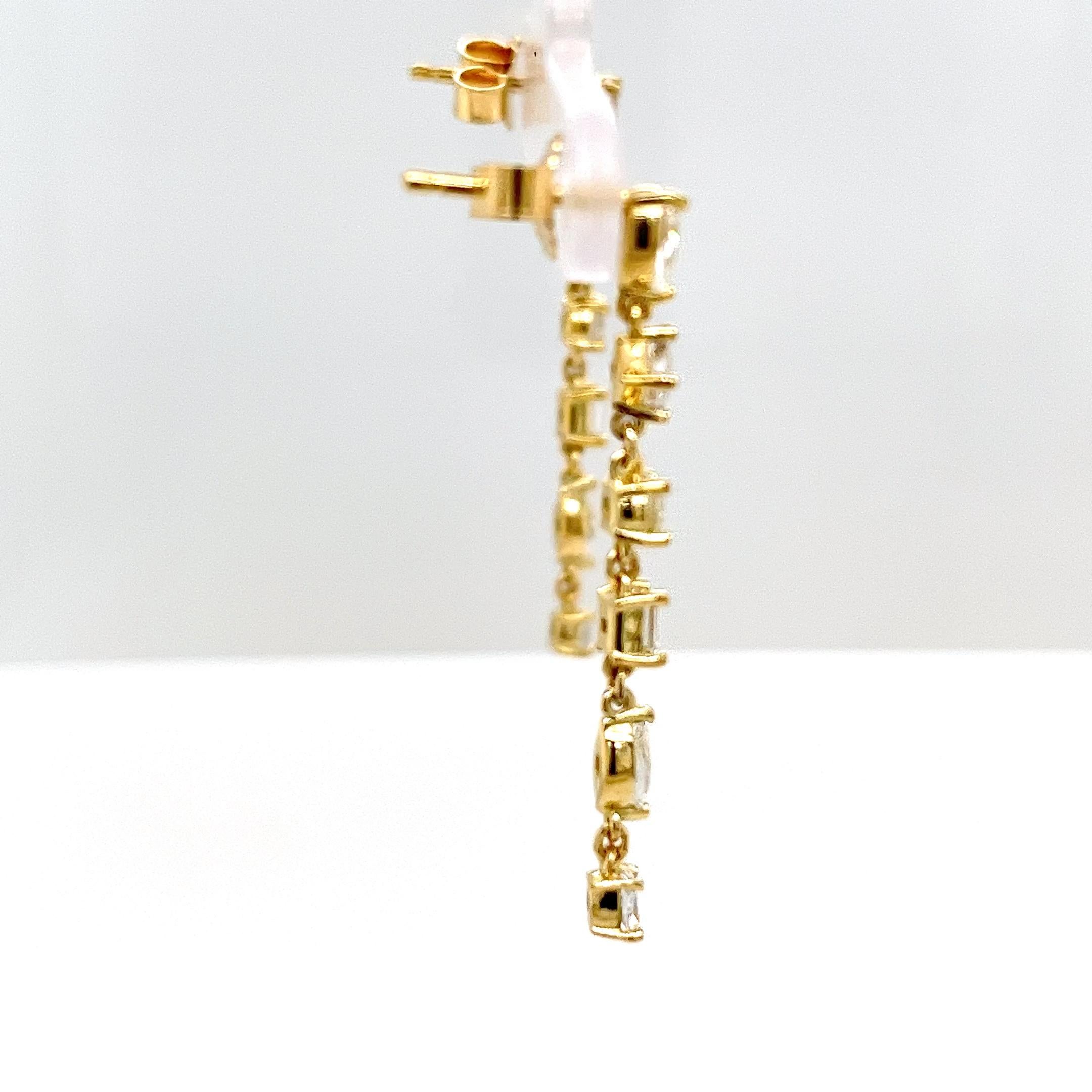 Taglio marquise Orecchini a goccia con diamanti in oro giallo 18 ct, 1,60 ct di diamanti in vendita