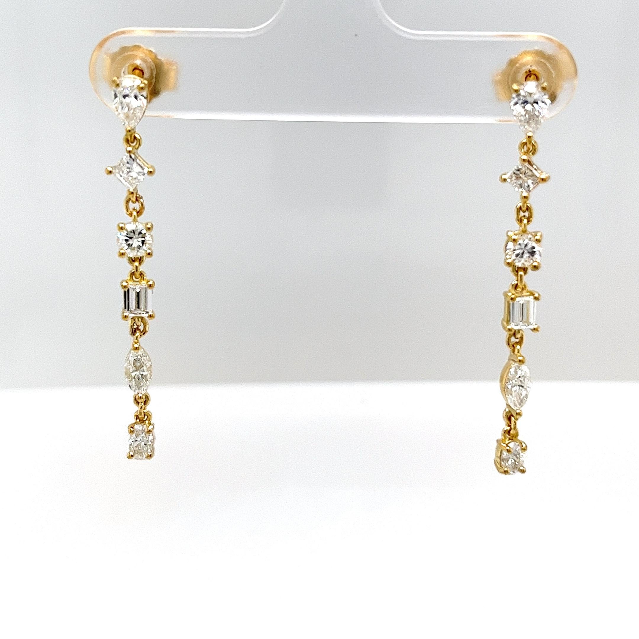 Orecchini a goccia con diamanti in oro giallo 18 ct, 1,60 ct di diamanti in vendita 1