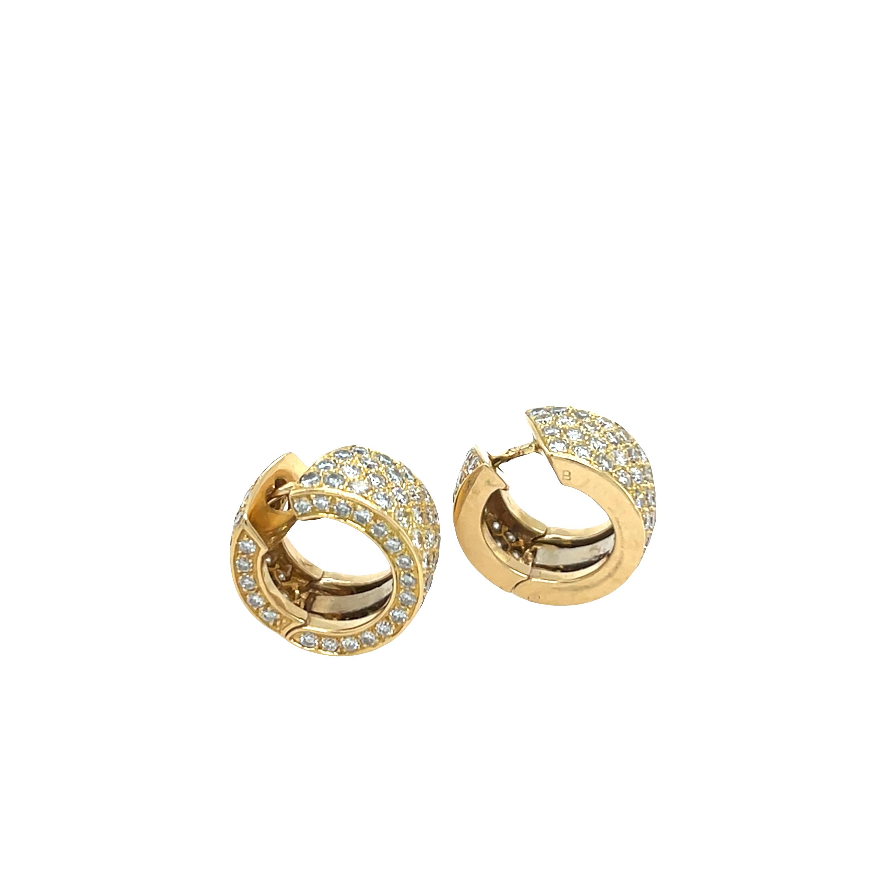 Taglio rotondo Orecchini in oro giallo 18 ct con diamanti naturali 4,50 ct in vendita