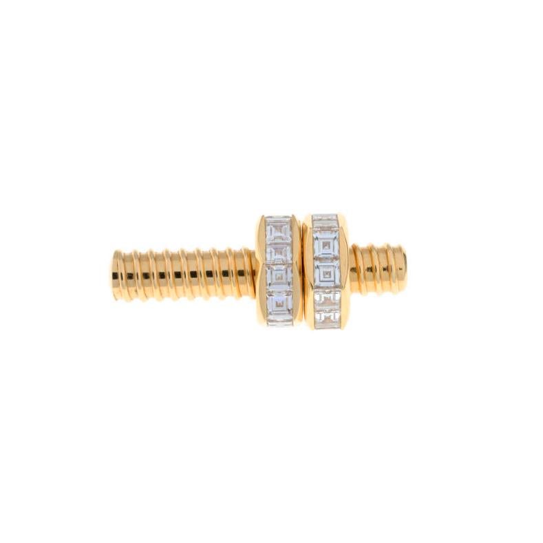 18 Karat Gelbgold & Diamant 'Ecrou de Cartier' Einzelner Ohrring von Cartier (Baguetteschliff) im Angebot