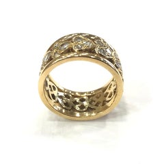 18 Carat Yellow Gold Diamond Heart Band Ring