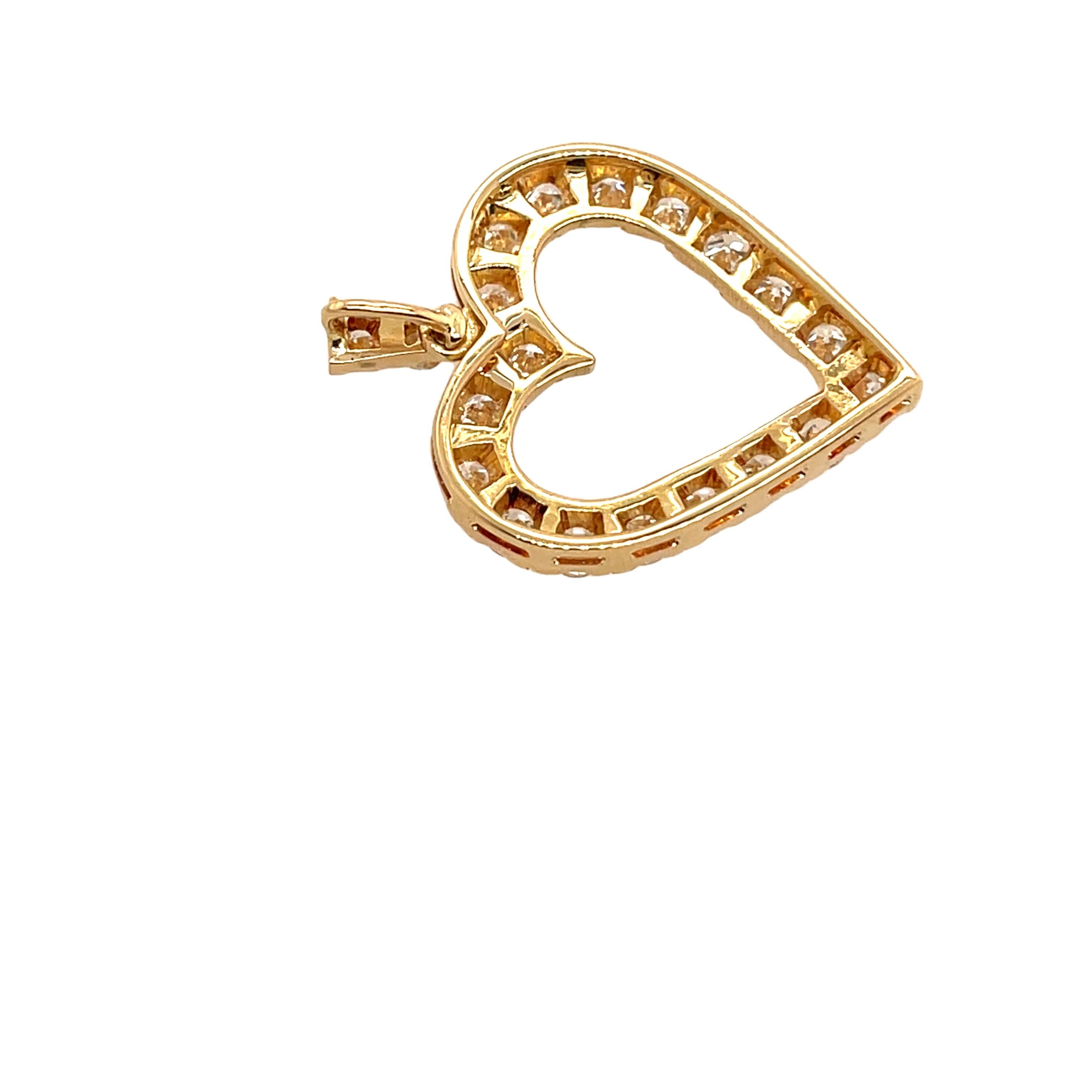 Round Cut 18ct Yellow Gold Diamond Heart Pendant Set With 1.0ct of Natural Diamonds