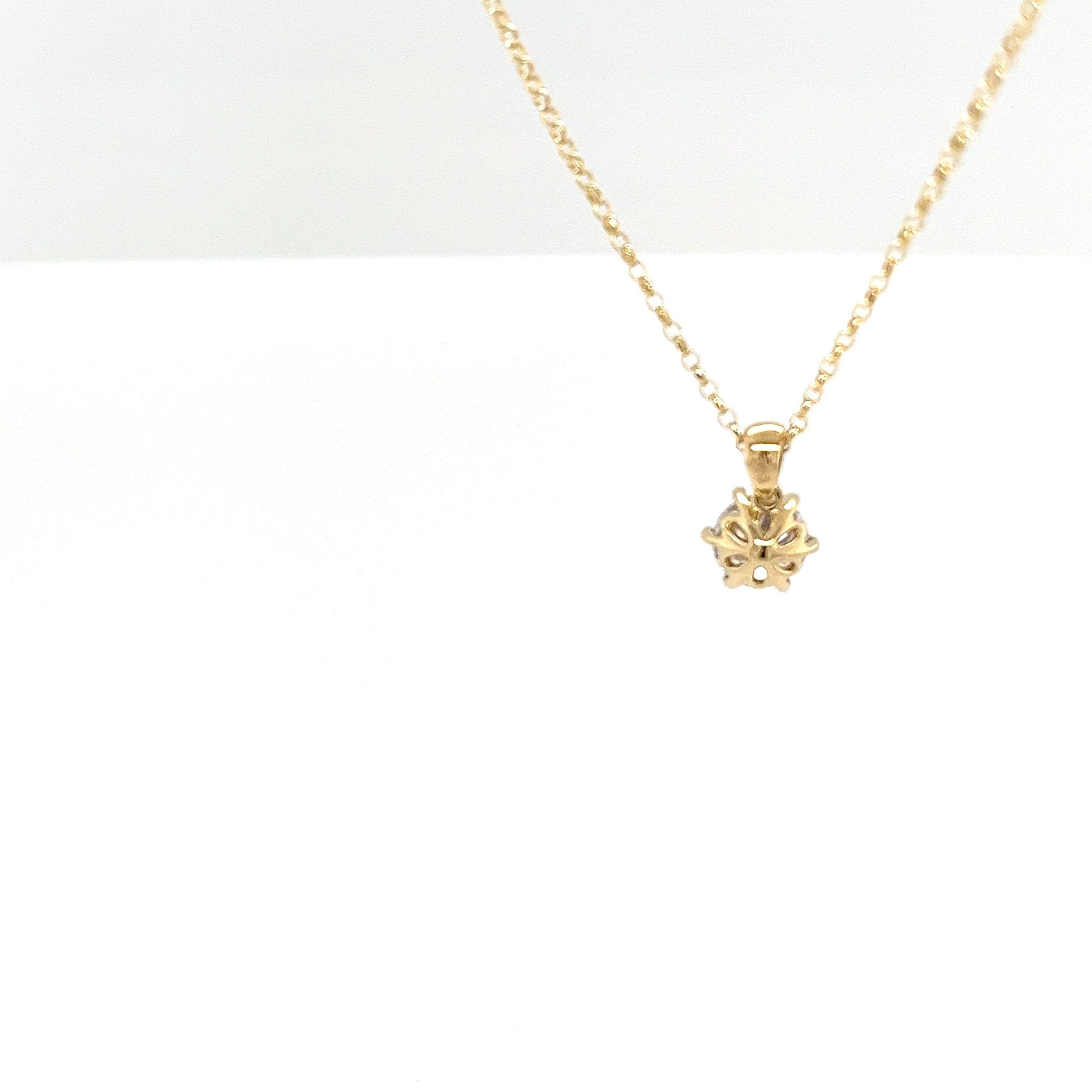 Women's 18ct Yellow Gold Diamond Pendant Set With 0.73ct Round Brilliant Cut Diamond For Sale