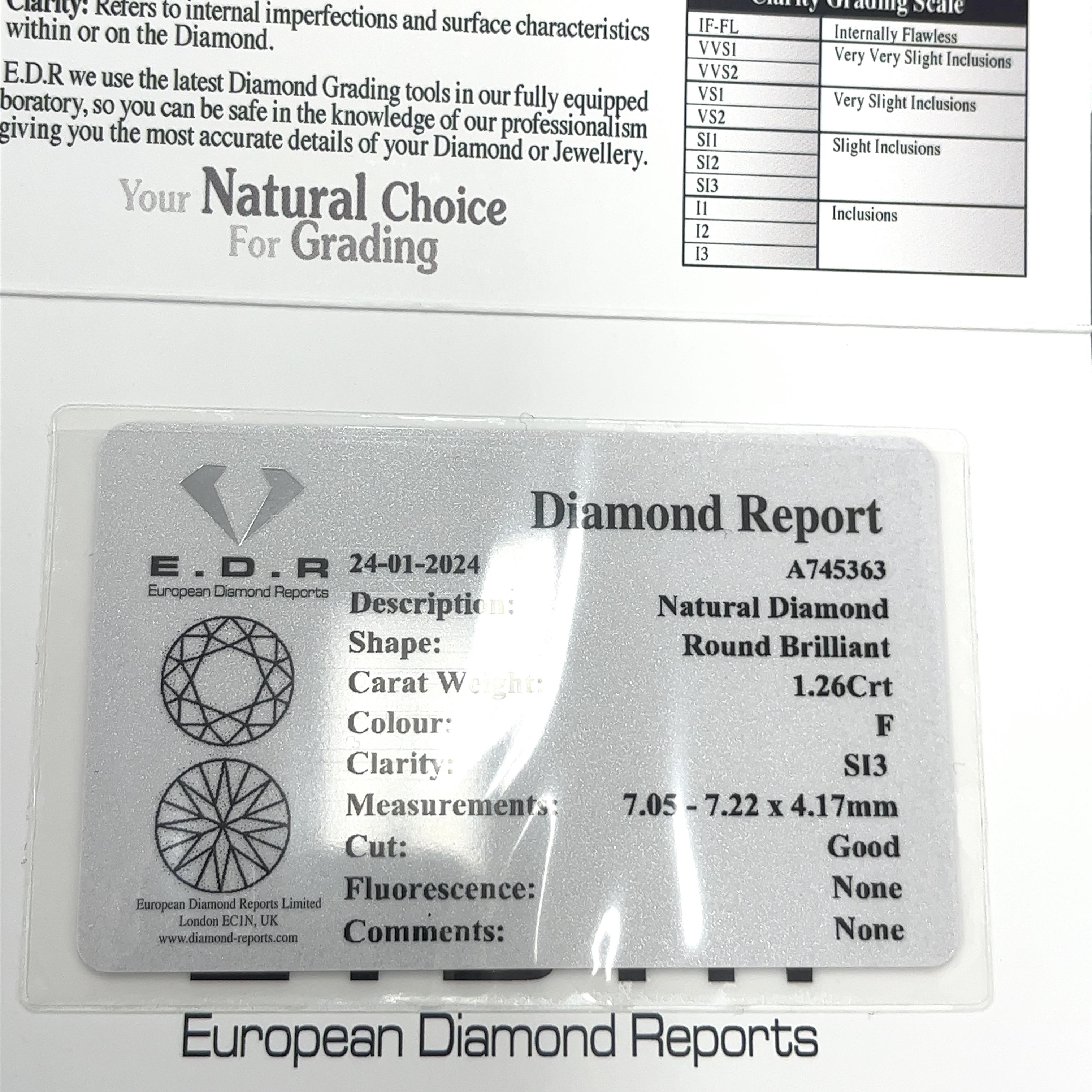 Women's 18ct Yellow Gold Diamond Pendant Set With 1.26ct Round Brilliant Cut Diamond For Sale