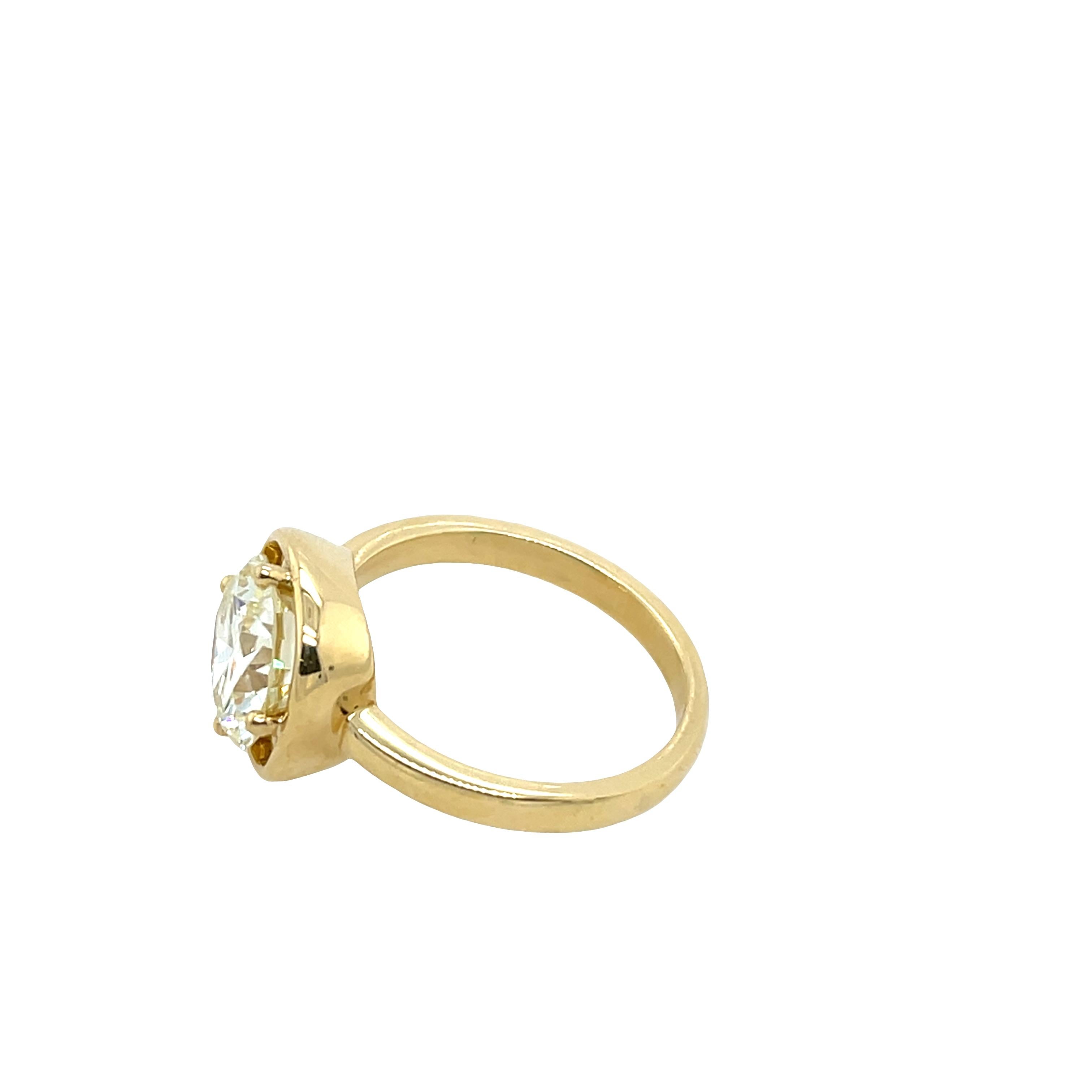 Bague en or jaune 18ct - Diamant rond de 2,67ct O/VVS2 Excellent état - En vente à London, GB
