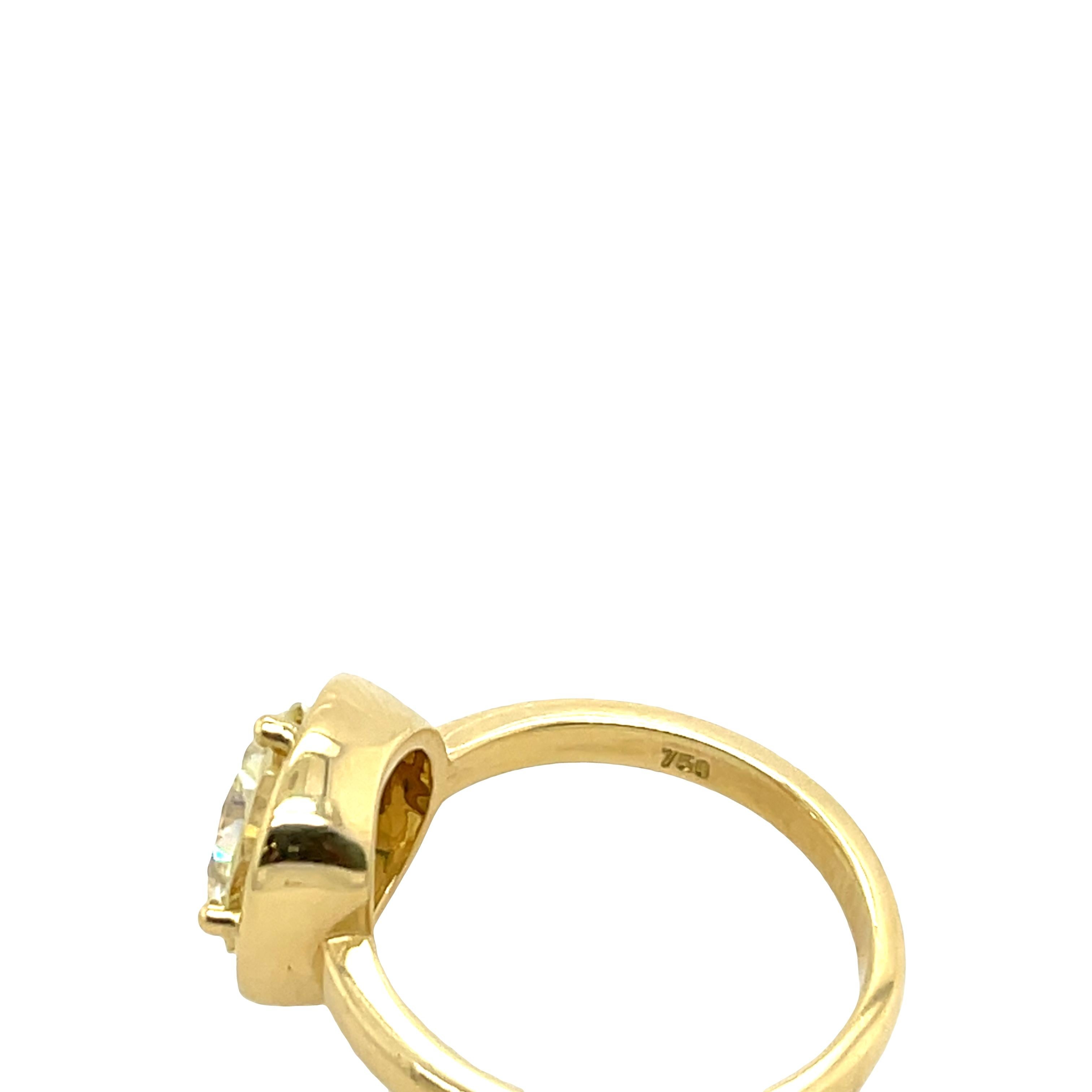 Bague en or jaune 18ct - Diamant rond de 2,67ct O/VVS2 en vente 1