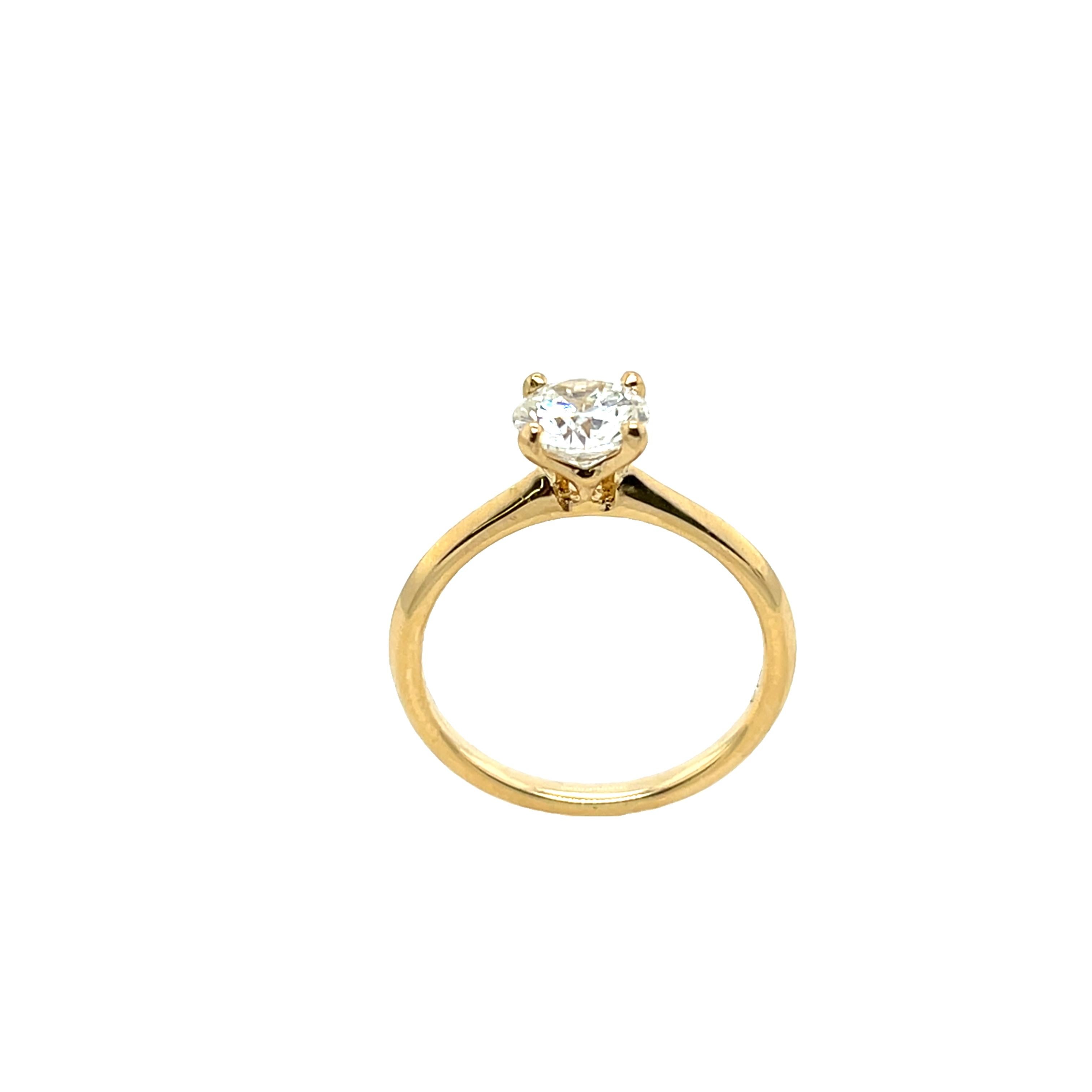 Taglio rotondo Anello con diamante in oro giallo 18ct e diamante taglio rotondo da 1,01ct