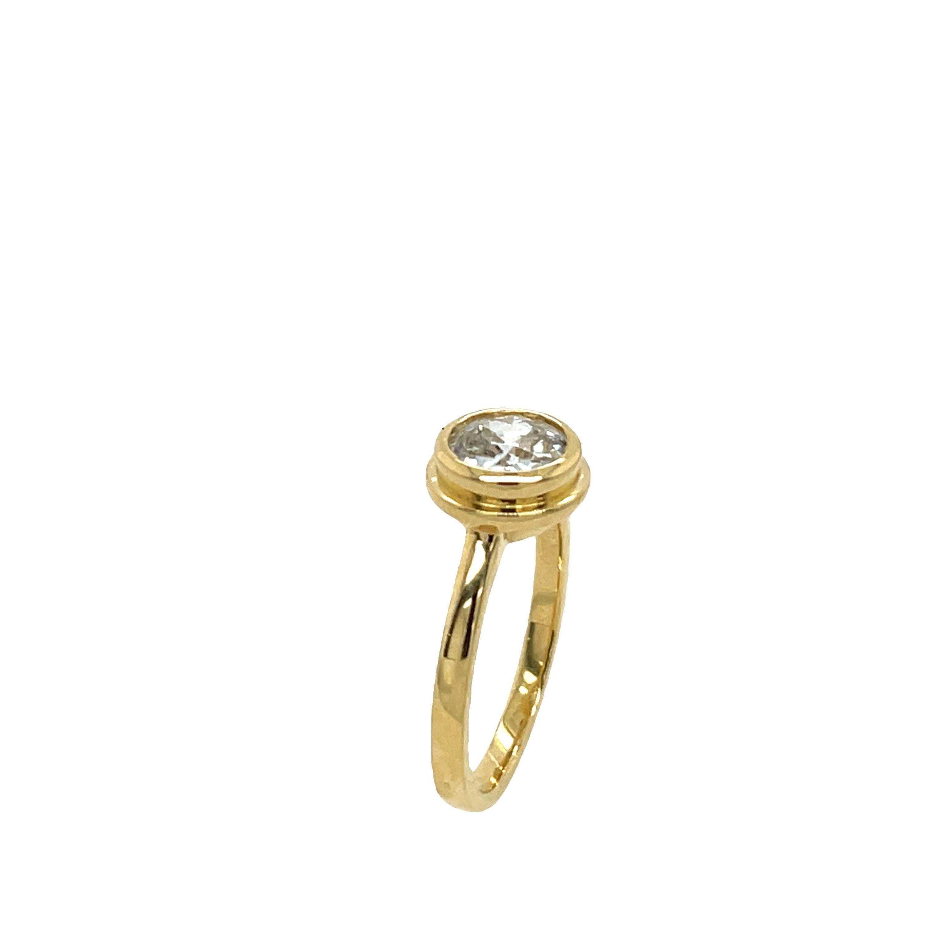 Femenino o masculino Anillo de diamantes de oro amarillo de 18 ct, engastado con un diamante redondo de 1,01 ct