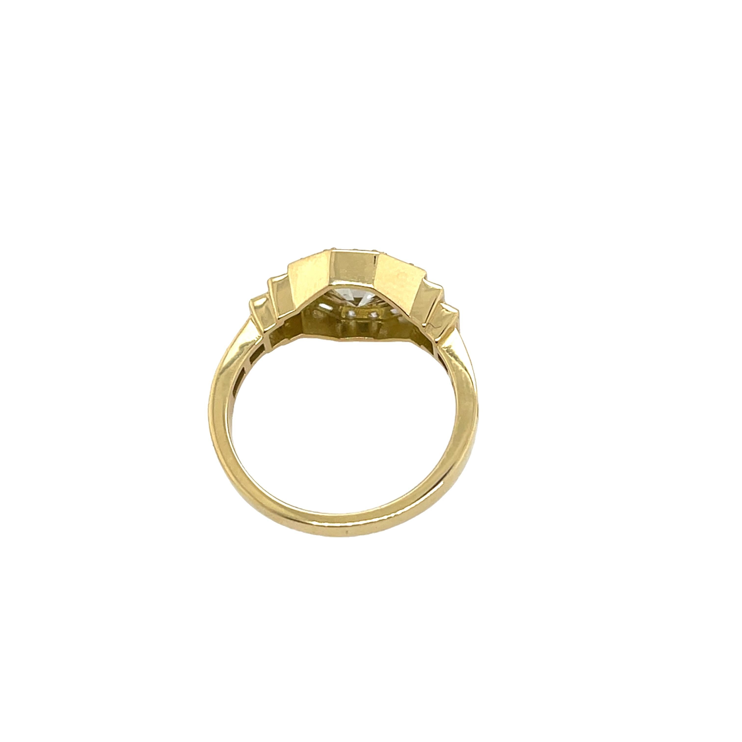 Bague en or jaune 18ct sertie d'un diamant de 1,0ct de couleur jaune intense Brown en vente 1