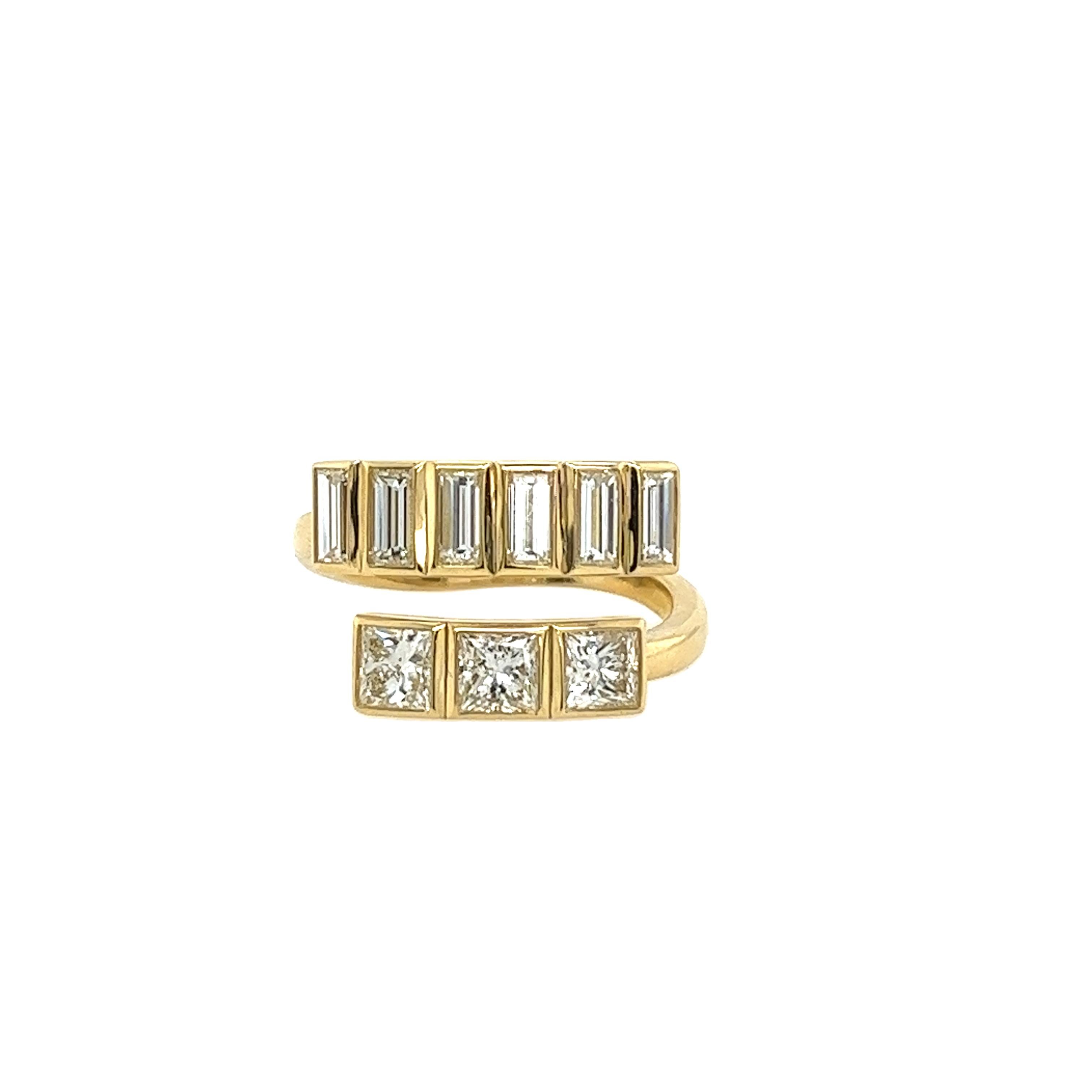18ct Yellow Gold Diamond Ring Set With 1.80ct Natural Diamonds For Sale 1