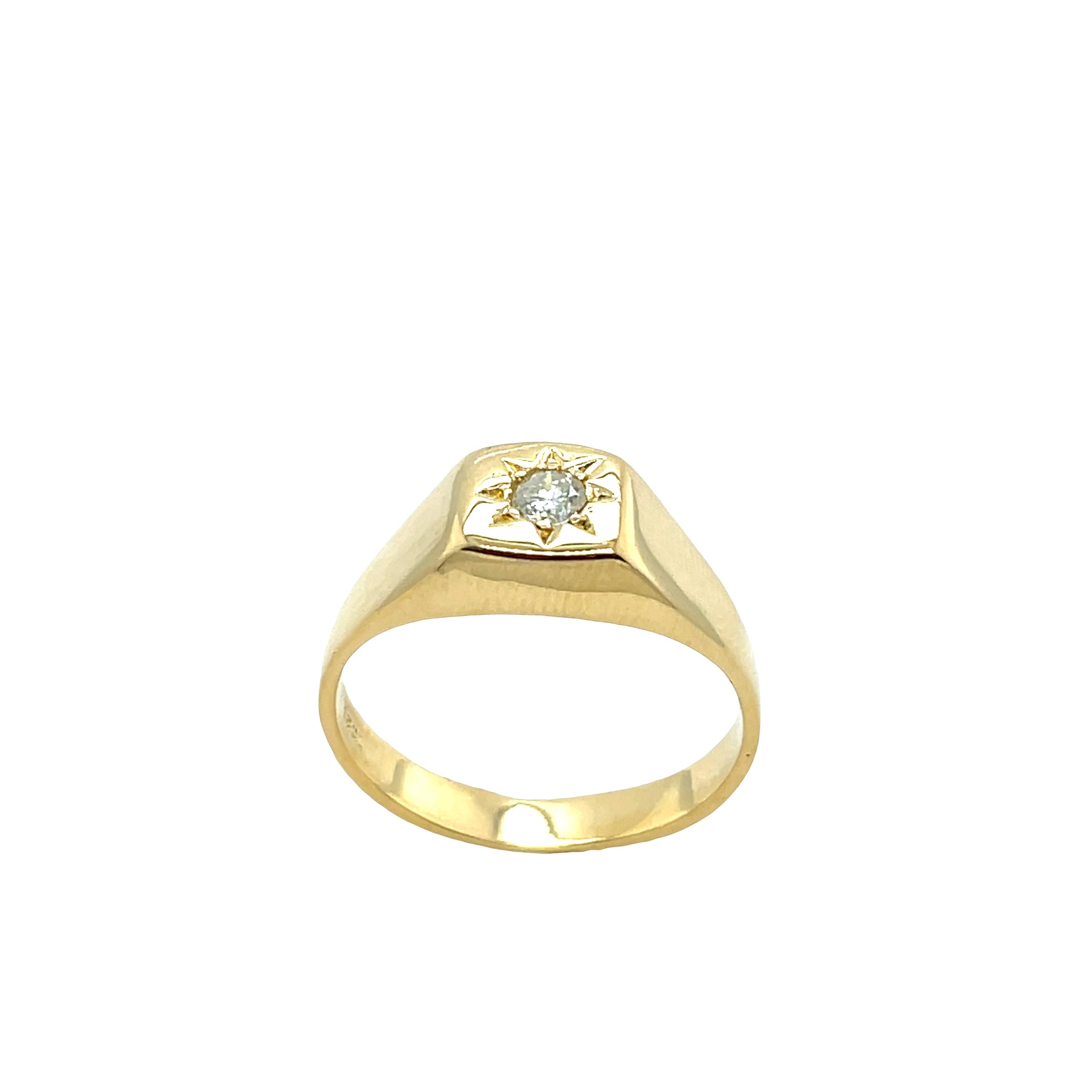 18ct Yellow Gold Diamond Ring, Set With a Rose cut Round Diamond In Excellent Condition For Sale In London, GB