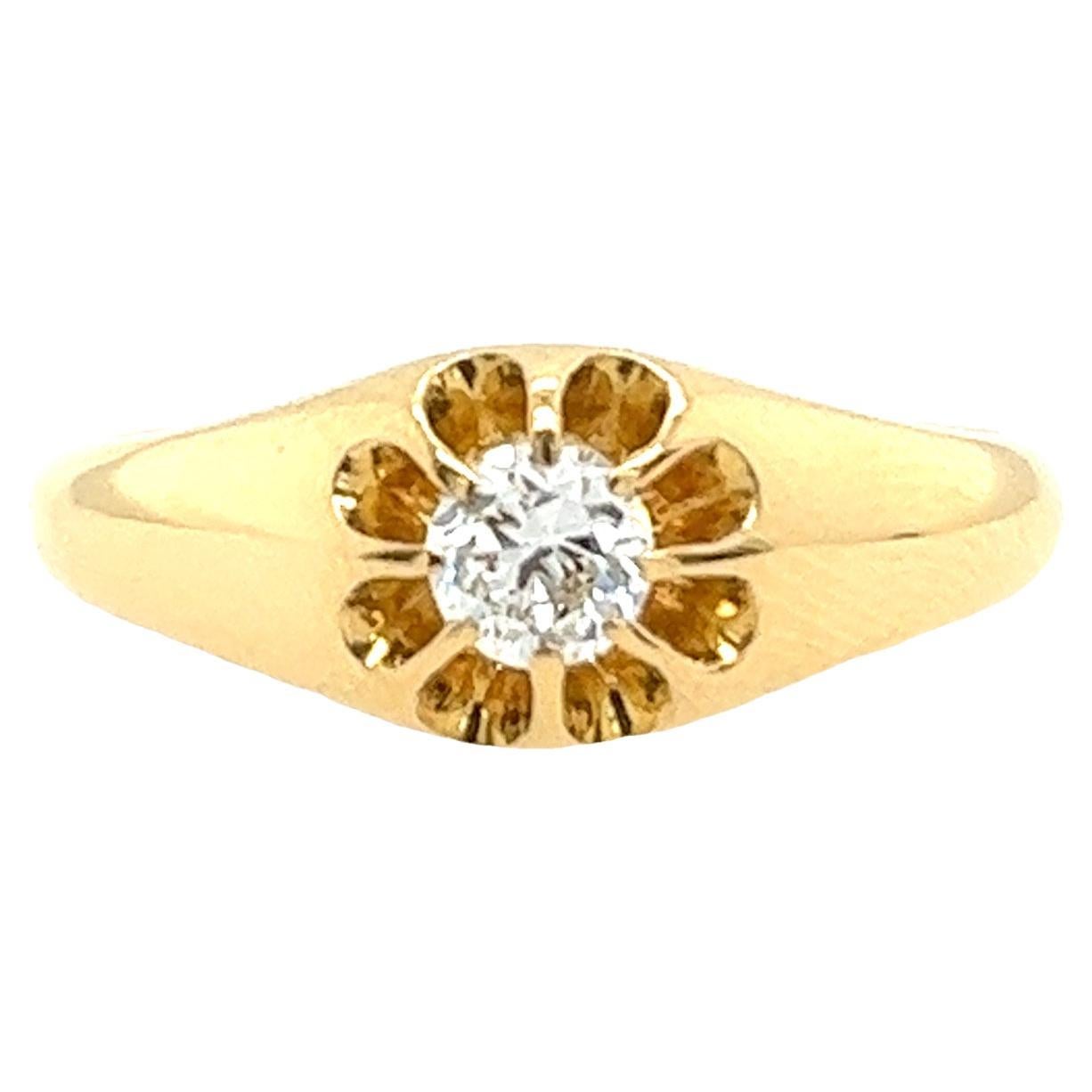 18ct Yellow Gold Diamond Signet Dress Ring Set With 0.20ct old cut diamond For Sale