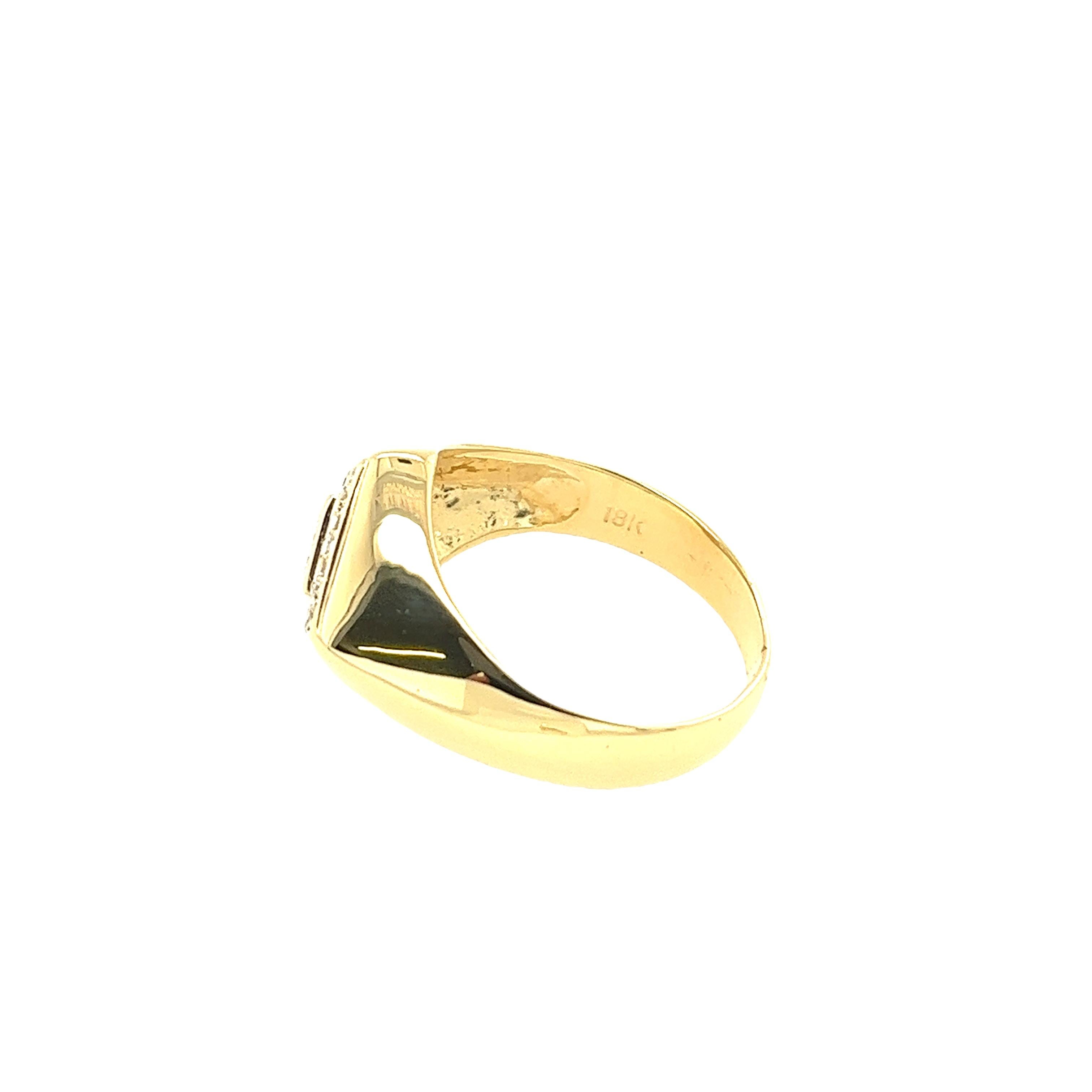 Women's 18ct Yellow Gold Diamond Signet Dress Ring Set With 0.30ct diamonds For Sale