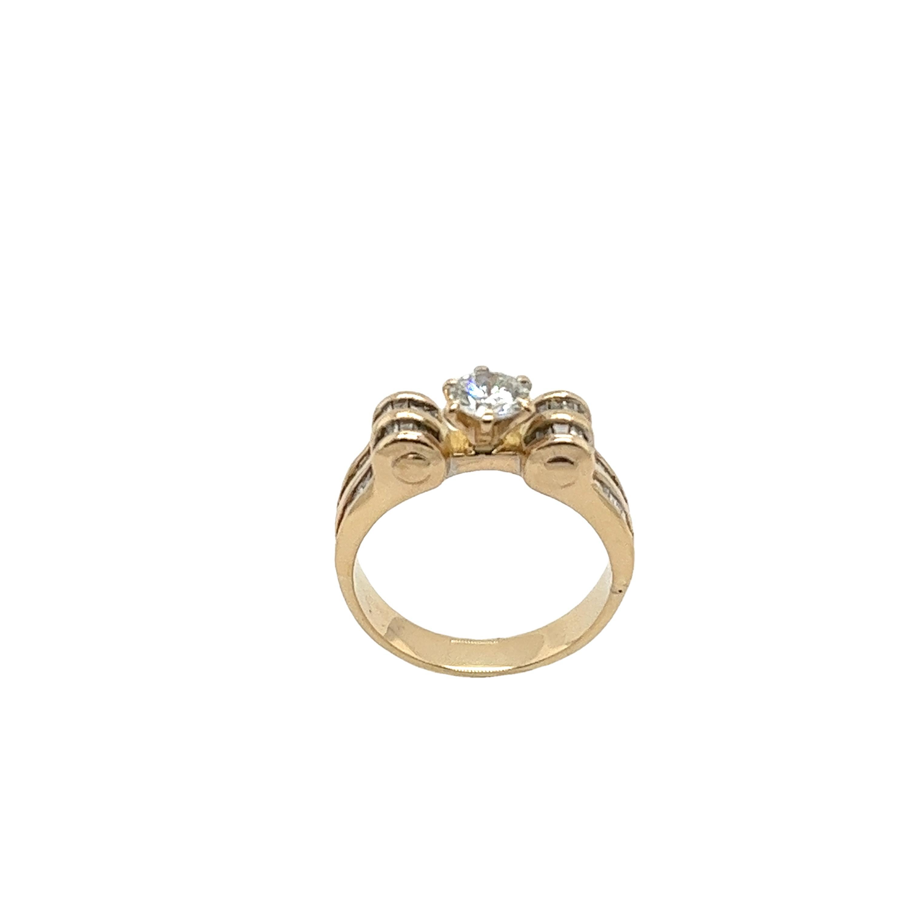 18ct Yellow Gold Diamond Solitaire Ring Set With 0.58ct Round Diamond & 0.43ct For Sale 1