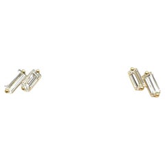 18 Karat Gelbgold Diamant-Ohrstecker mit 0,60 Karat Baguette-Diamanten besetzt