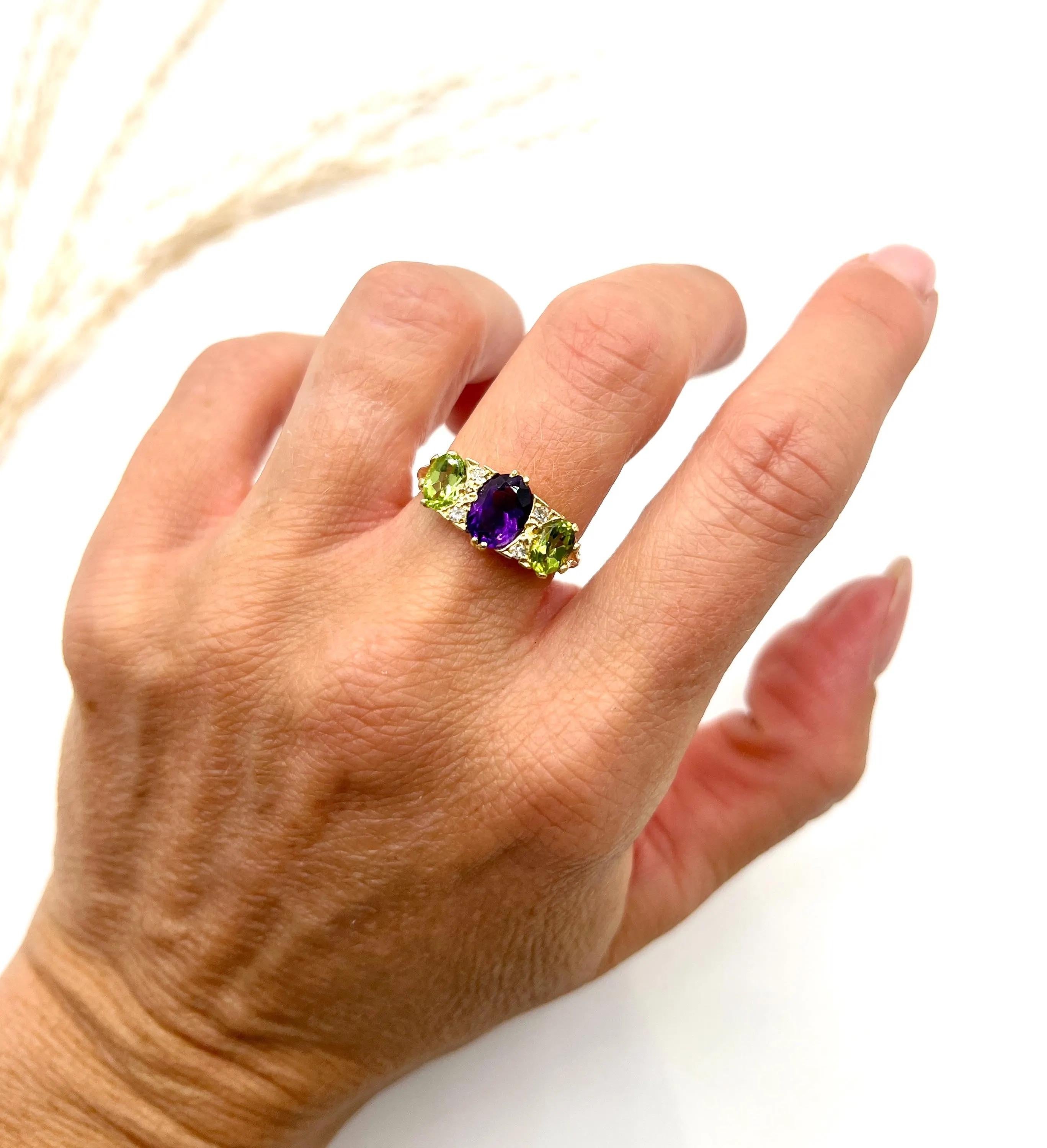 Bague Suffragette en or jaune 18 carats, améthyste, diamant et péridot d'époque édouardienne Bon état - En vente à Brighton, GB