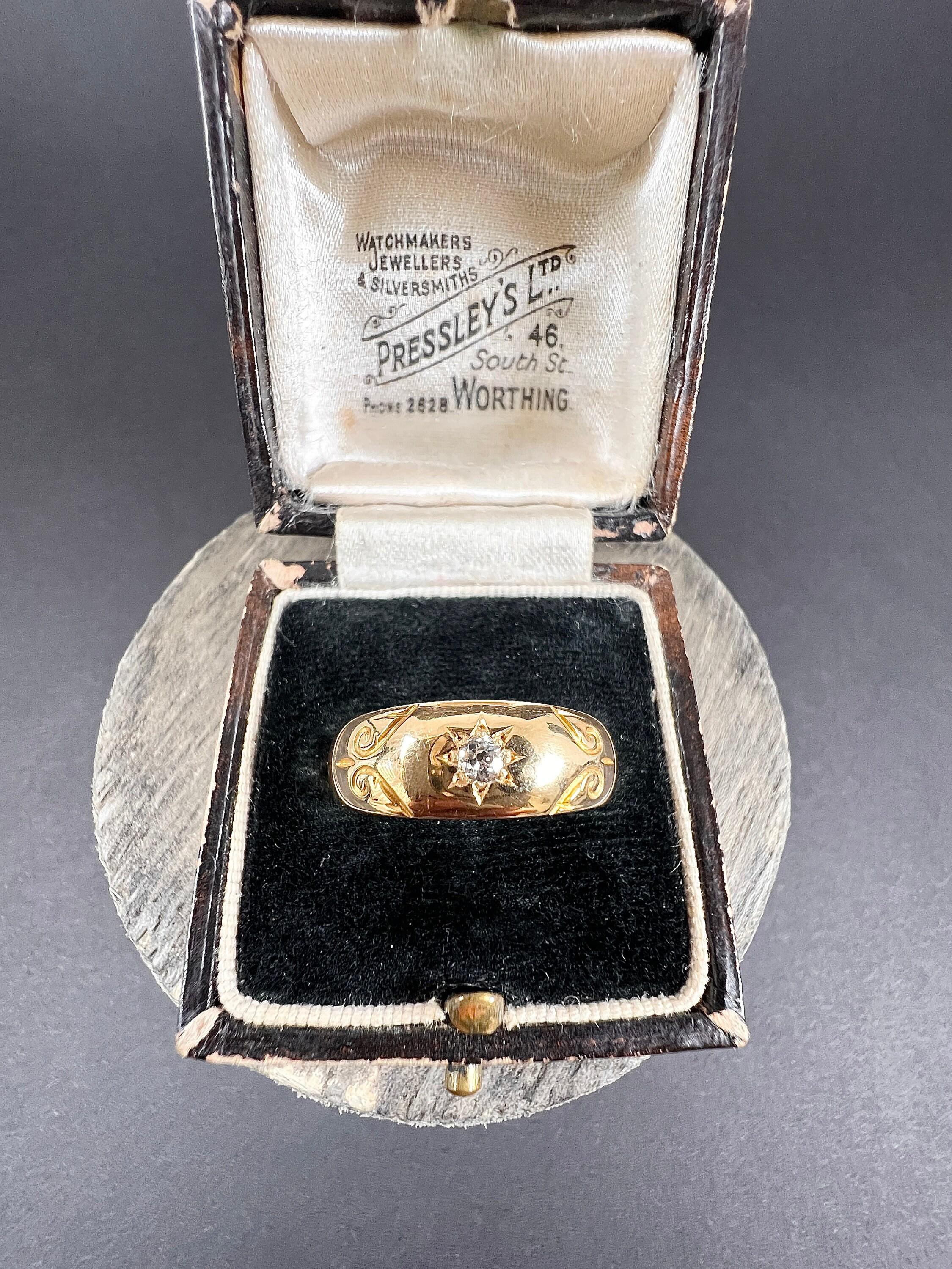 18ct Yellow Gold Edwardian Star Set Diamond Band Ring Hallmarked Birmingham 1902 For Sale 4