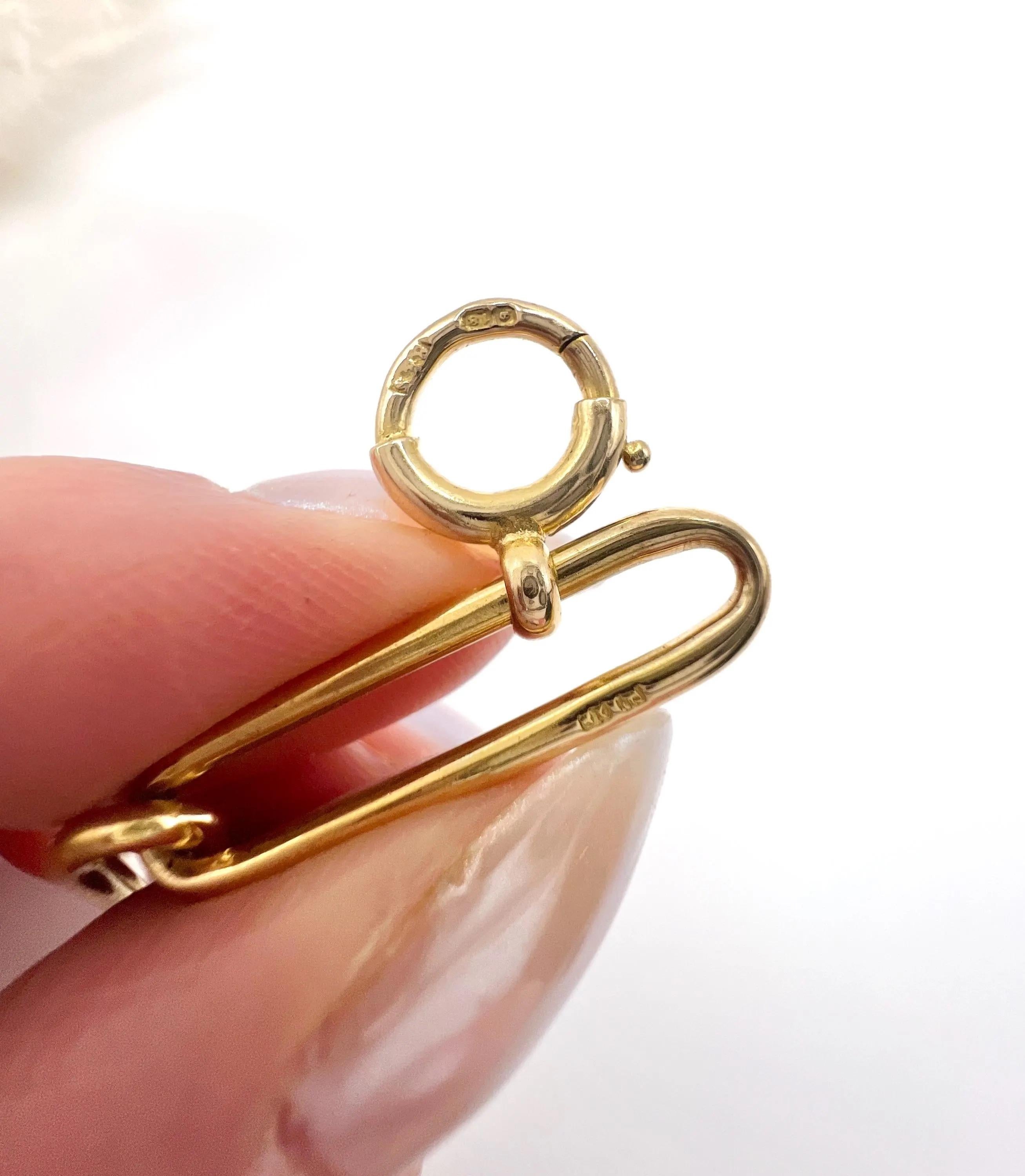 18ct Yellow Gold, Edwardian Trombone Link Chain Extender Pendant with Bolt Ring In Good Condition In Brighton, GB