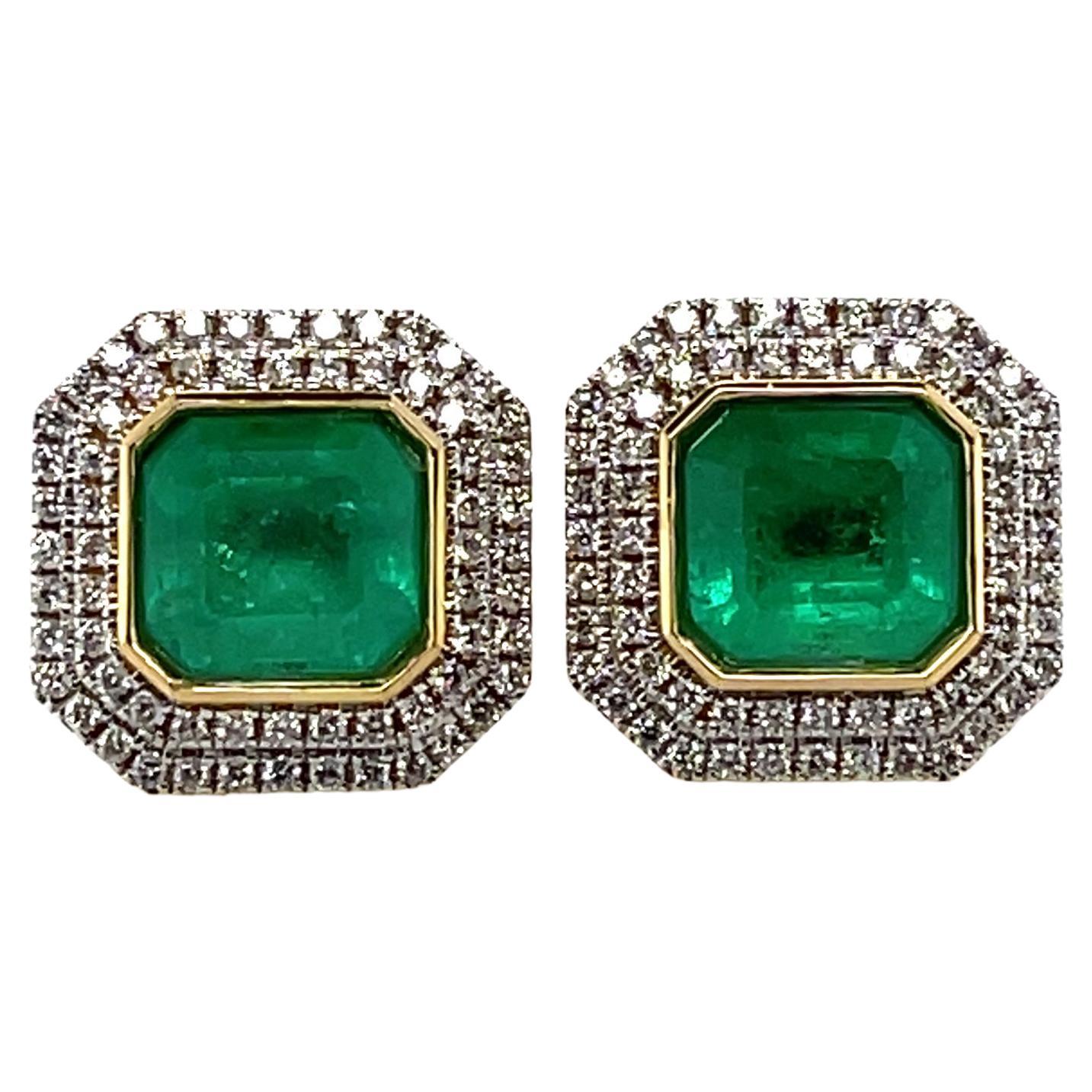 18CT Yellow Gold Emerald and Diamond Stud Earrings For Sale