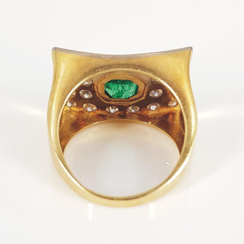 Anillo de oro amarillo de 18 quilates con esmeralda y diamantes 7