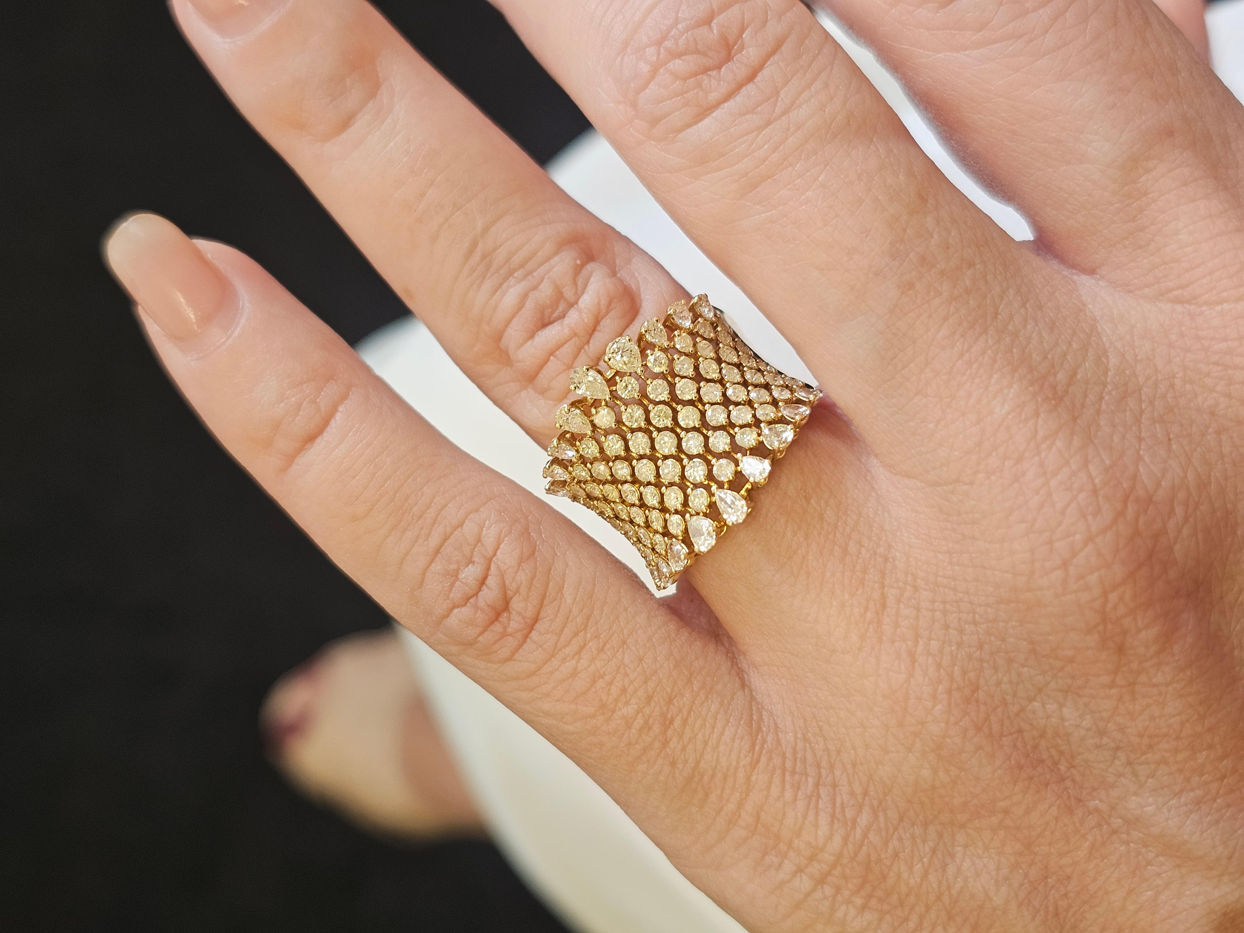 Mixed Cut 18CT Yellow Gold Fancy Yellow Diamond Ring For Sale