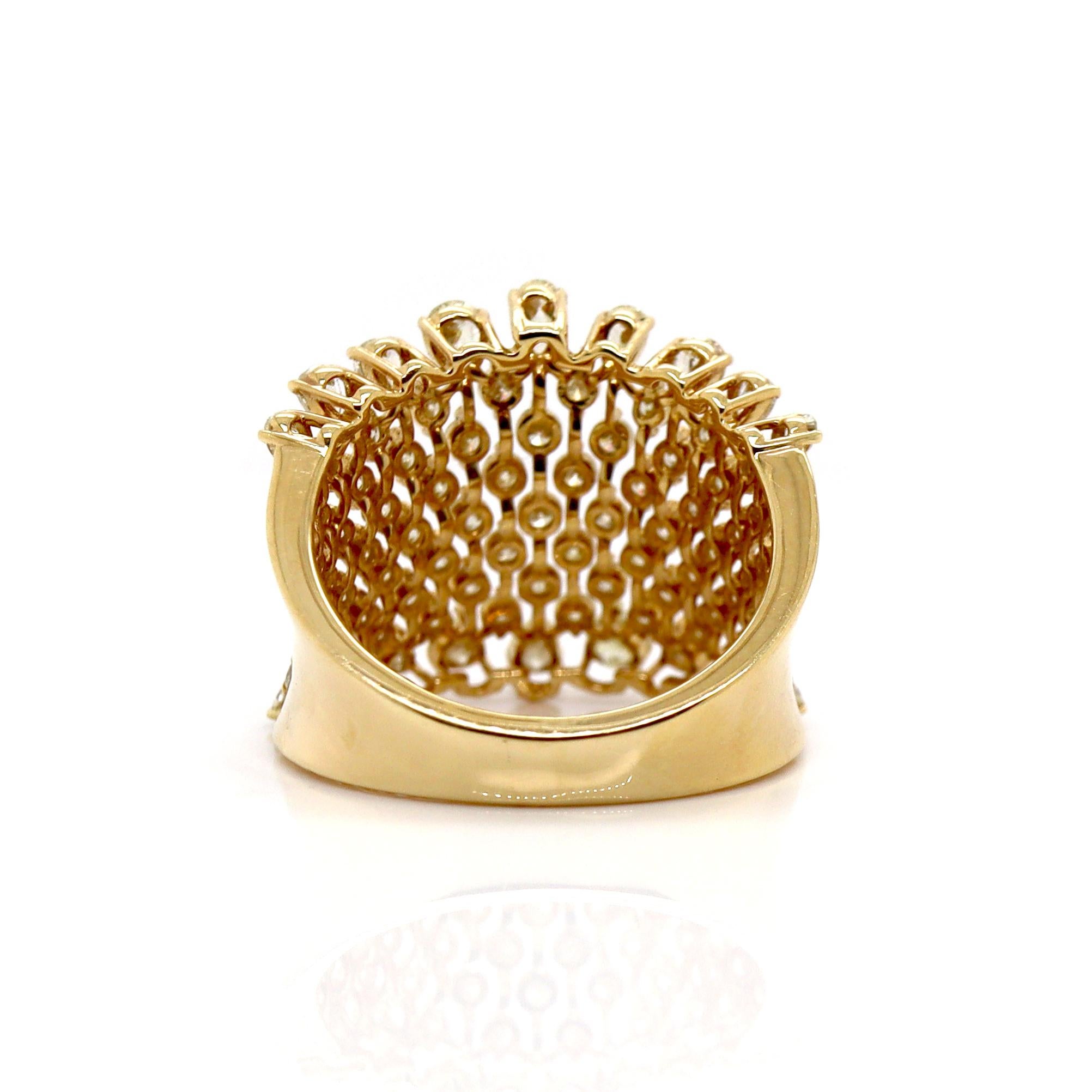 18CT Yellow Gold Fancy Yellow Diamond Ring In New Condition For Sale In Sydney, NSW