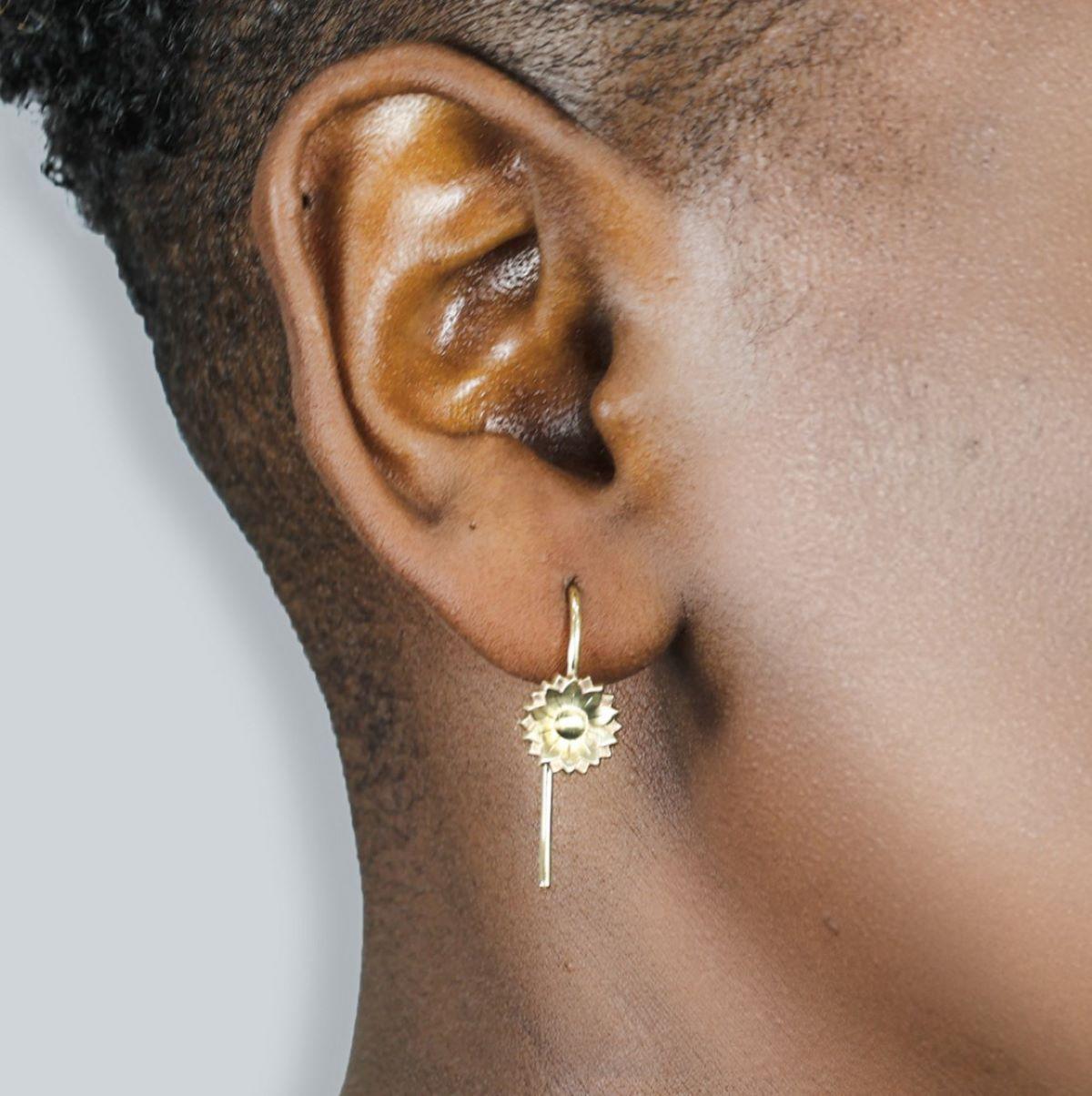 18ct Yellow Gold Flower Hook Earrings 