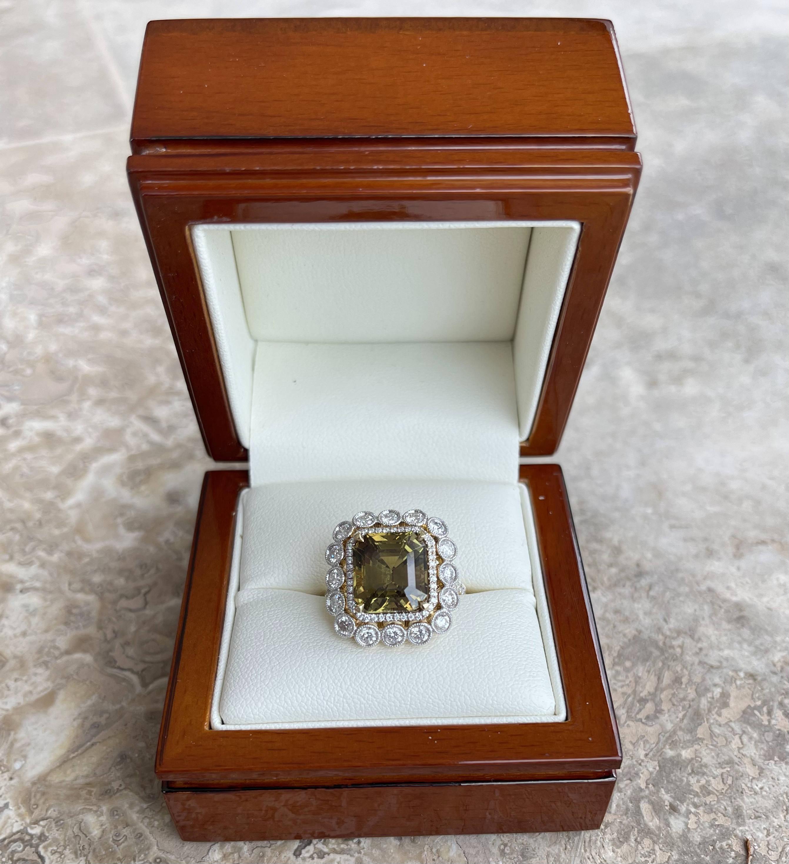 GIA CERTIFIED 18ct Gelbgold 'Natural Alexandrit' und Diamant-Ring im Angebot 4