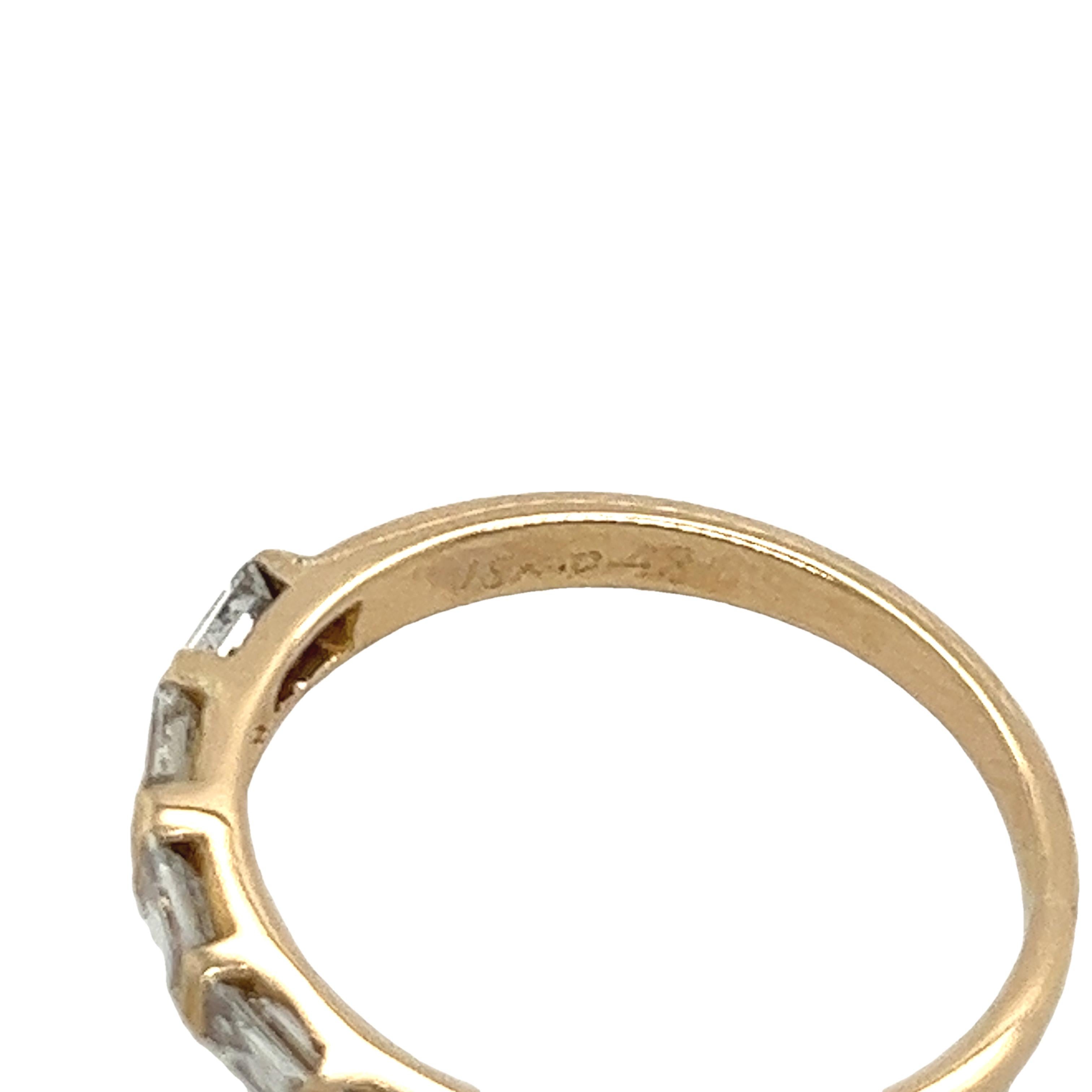 18ct Yellow Gold Half Eternity Ring Set With 0.48ct Baguette Diamonds In Excellent Condition In London, GB