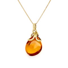 18CT Yellow Gold Insect In Amber And Diamond Pendant With Necklace