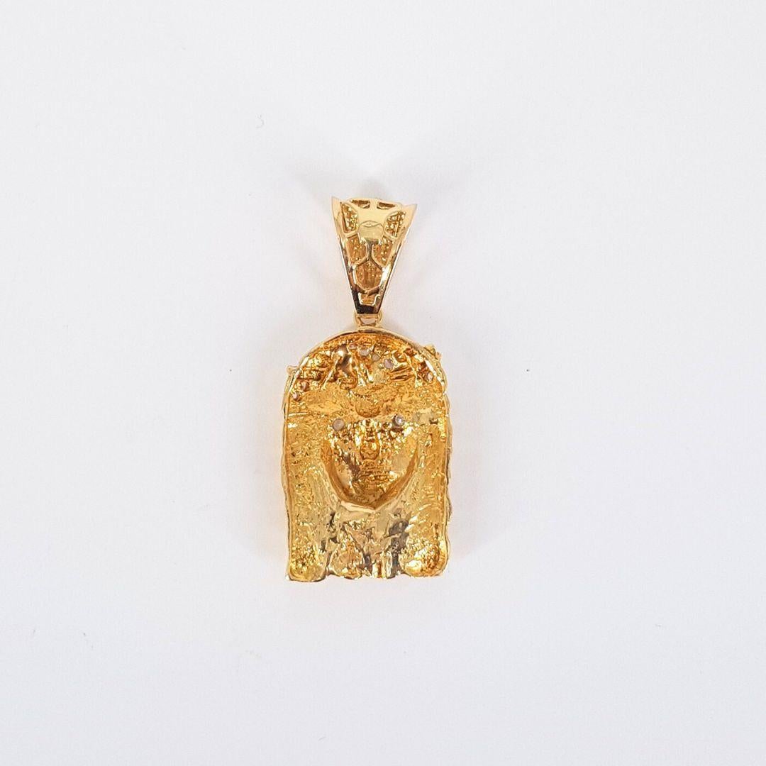 18ct Yellow Gold Jesus Pendant In Excellent Condition For Sale In Cape Town, ZA