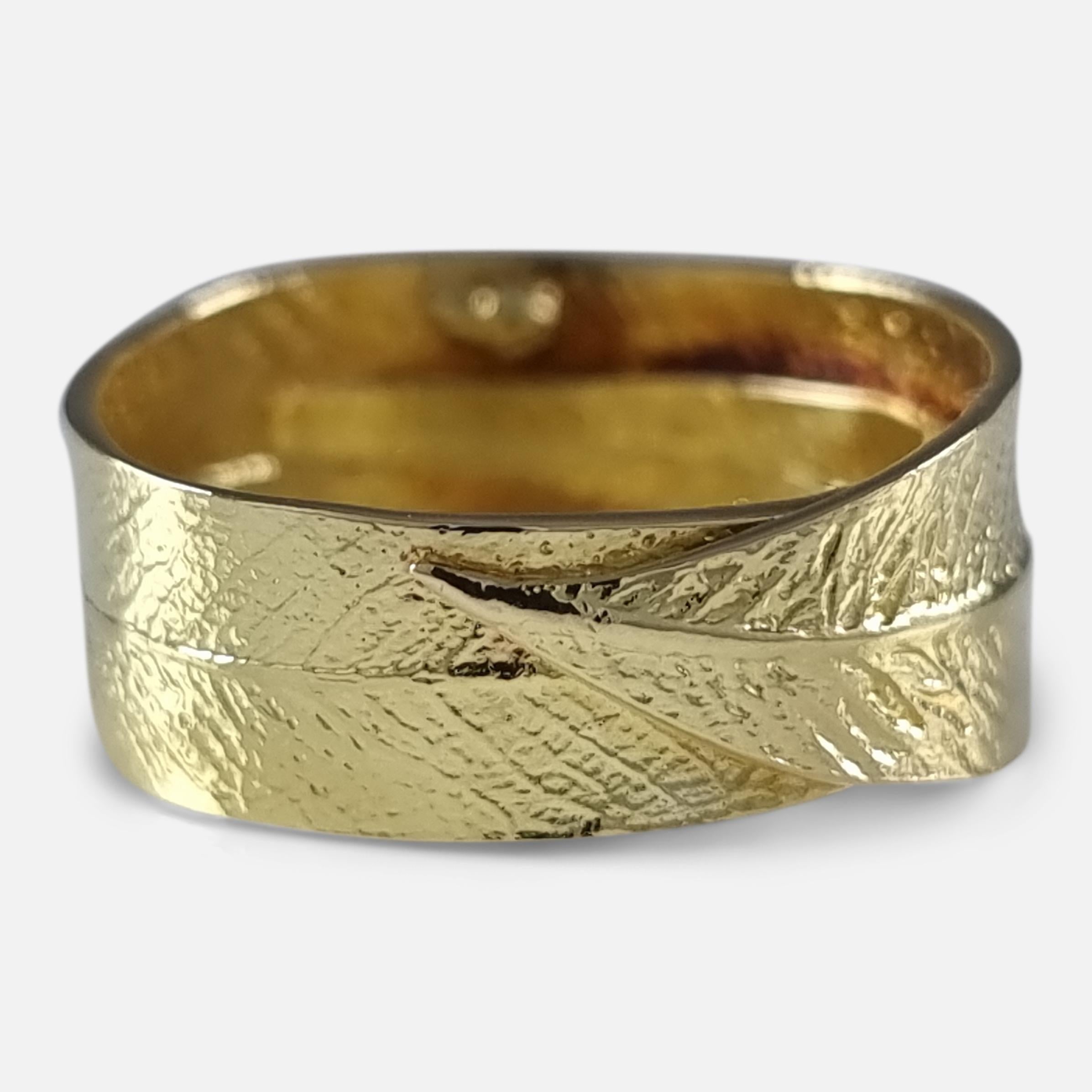 18ct Yellow Gold Leaf Ring by H.Stern For Sale 2