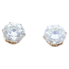 18ct Yellow Gold Moissanite Stud Earrings