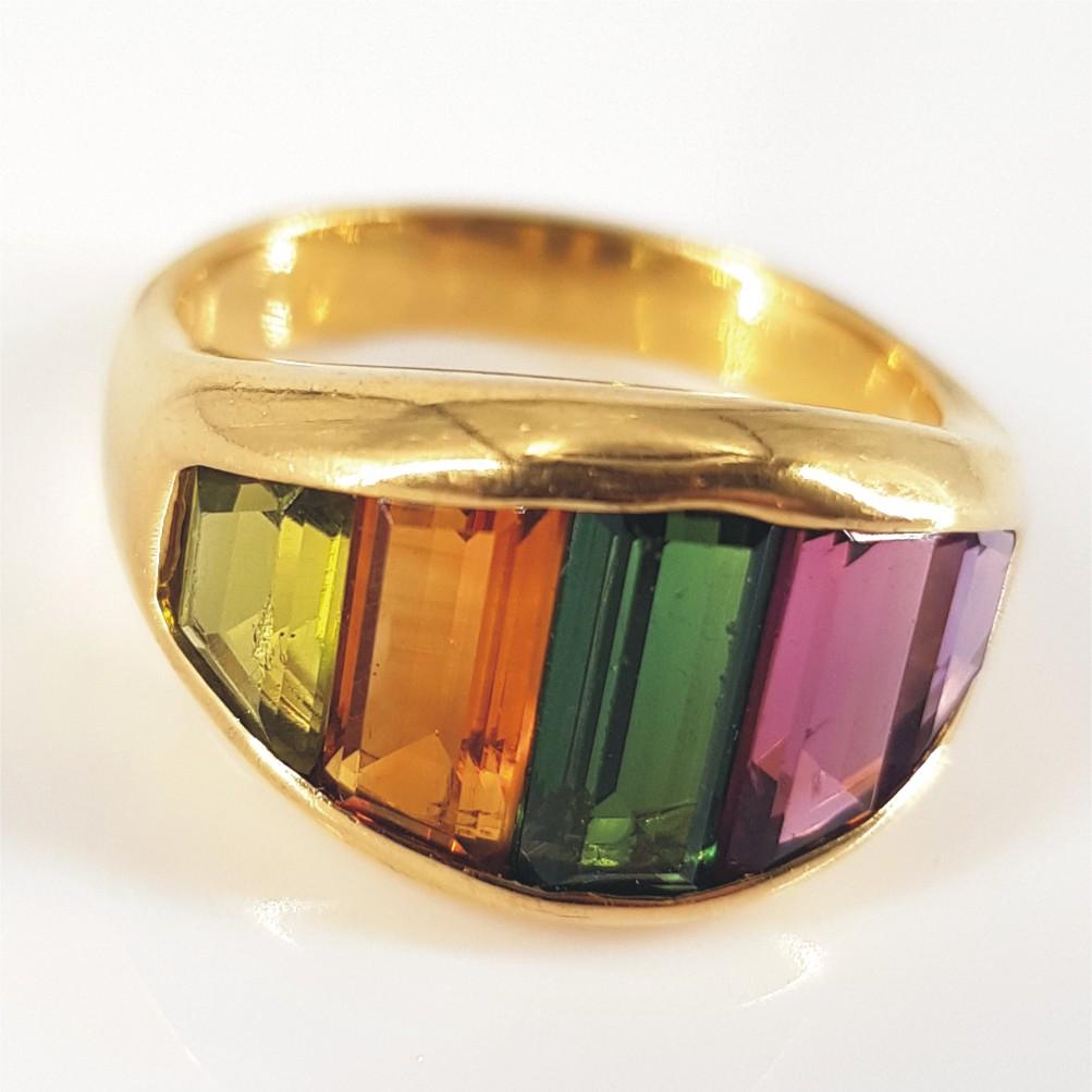 18ct Yellow Gold Multi Coloured Ring For Sale at 1stDibs
