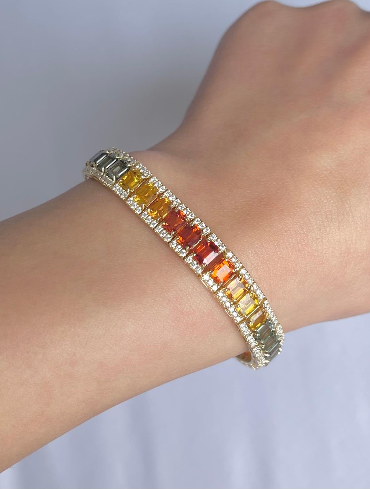 Armband aus 18 Karat Gelbgold mit mehrfarbigen Saphiren und Diamanten im Zustand „Neu“ im Angebot in Sydney, NSW