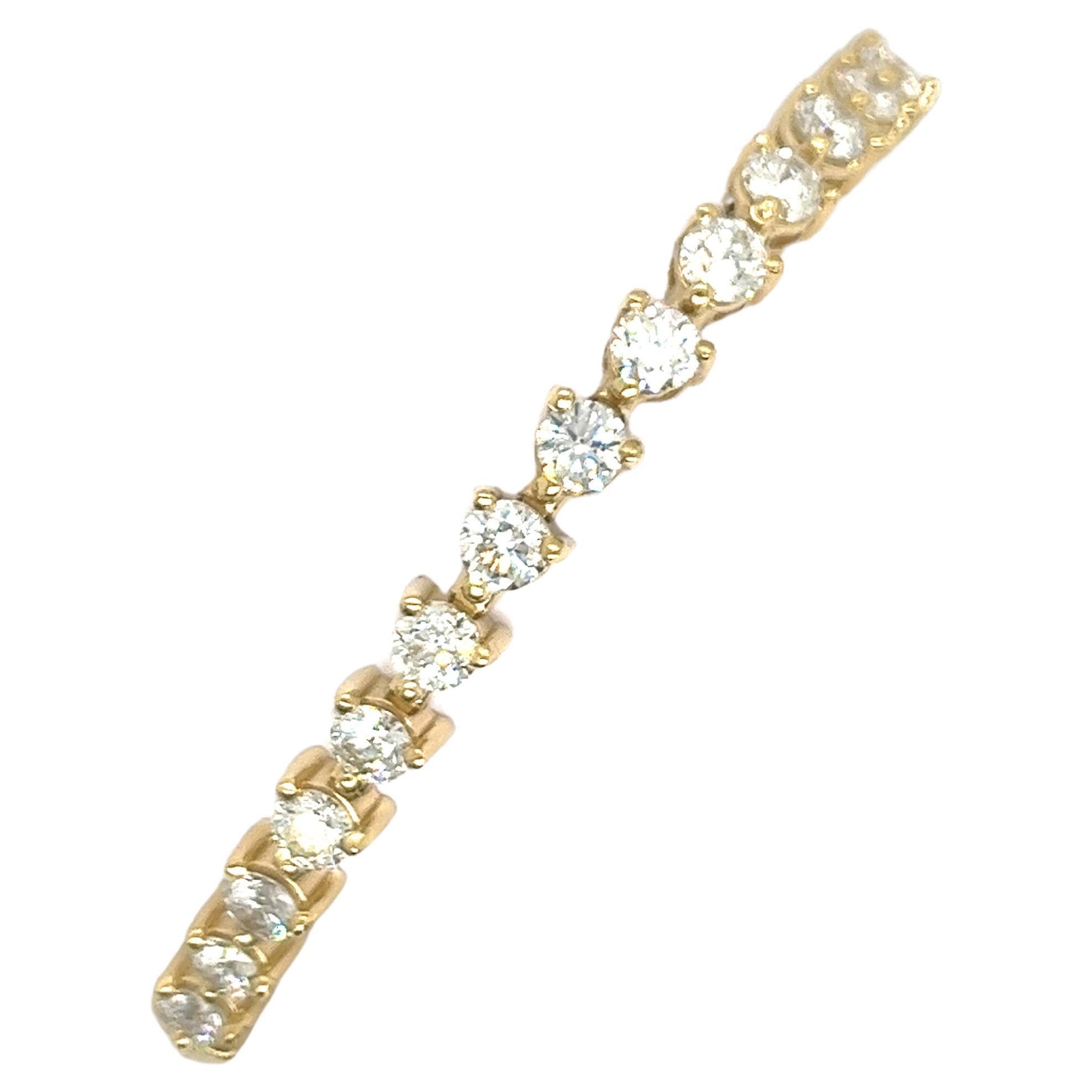 18ct Yellow Gold Natural Diamond Bracelet, Set With 2.25ct Round Diamonds For Sale