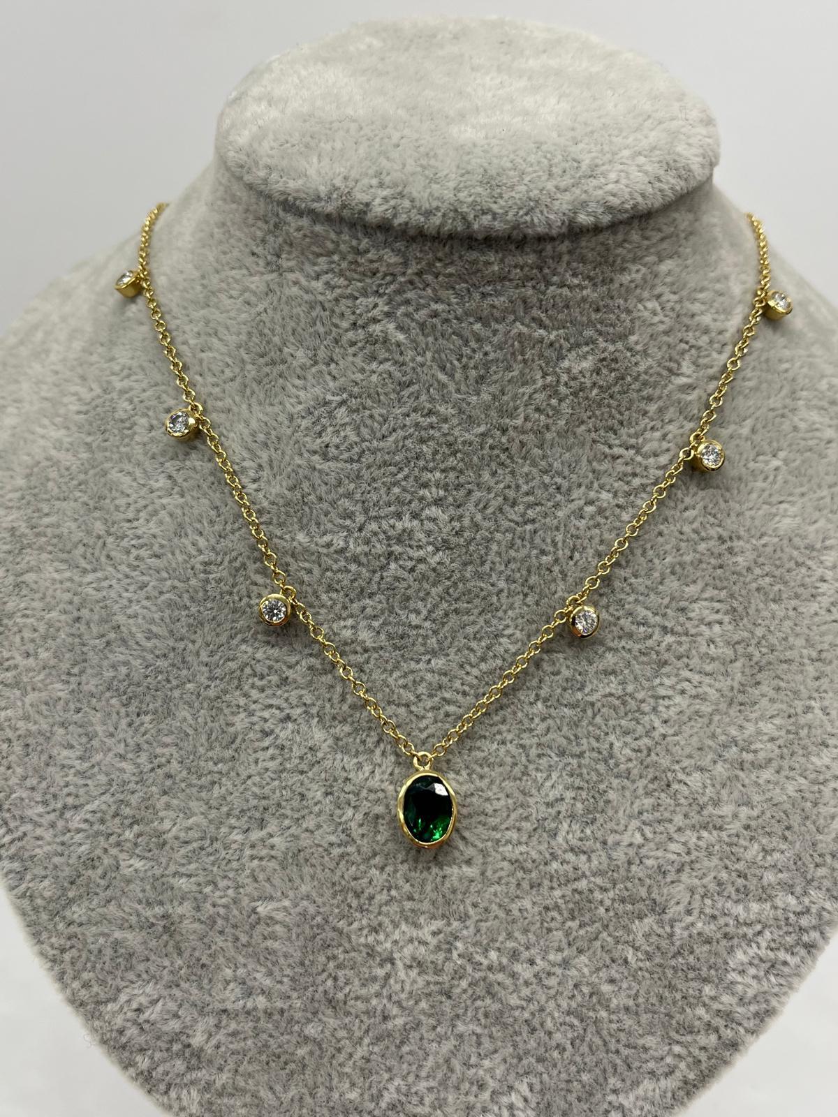 Halskette aus 18 Karat Gelbgold mit natürlichem Diamanten und Tsavorit im Zustand „Neu“ im Angebot in London, GB