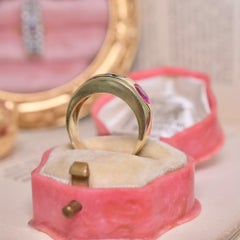 Anello in oro giallo 18 ct con zaffiro rosa naturale, zircone blu e zaffiro giallo