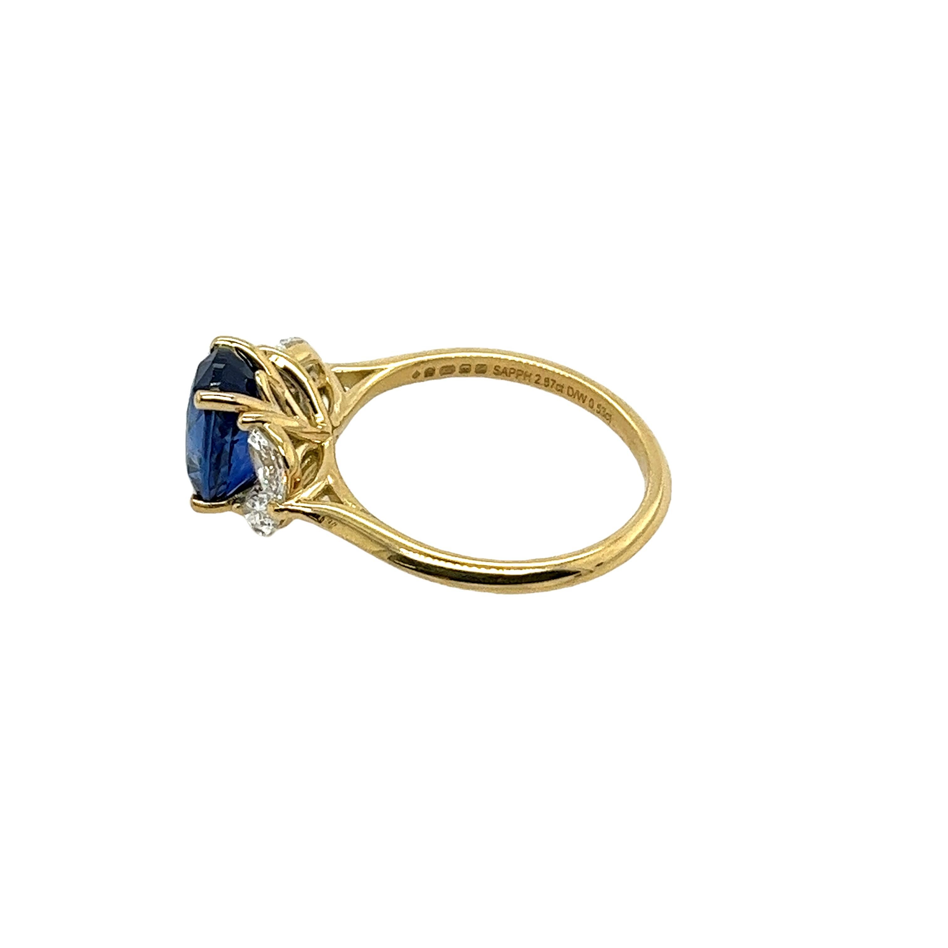 Bague en or jaune 18 carats, saphir naturel et diamants Unisexe en vente