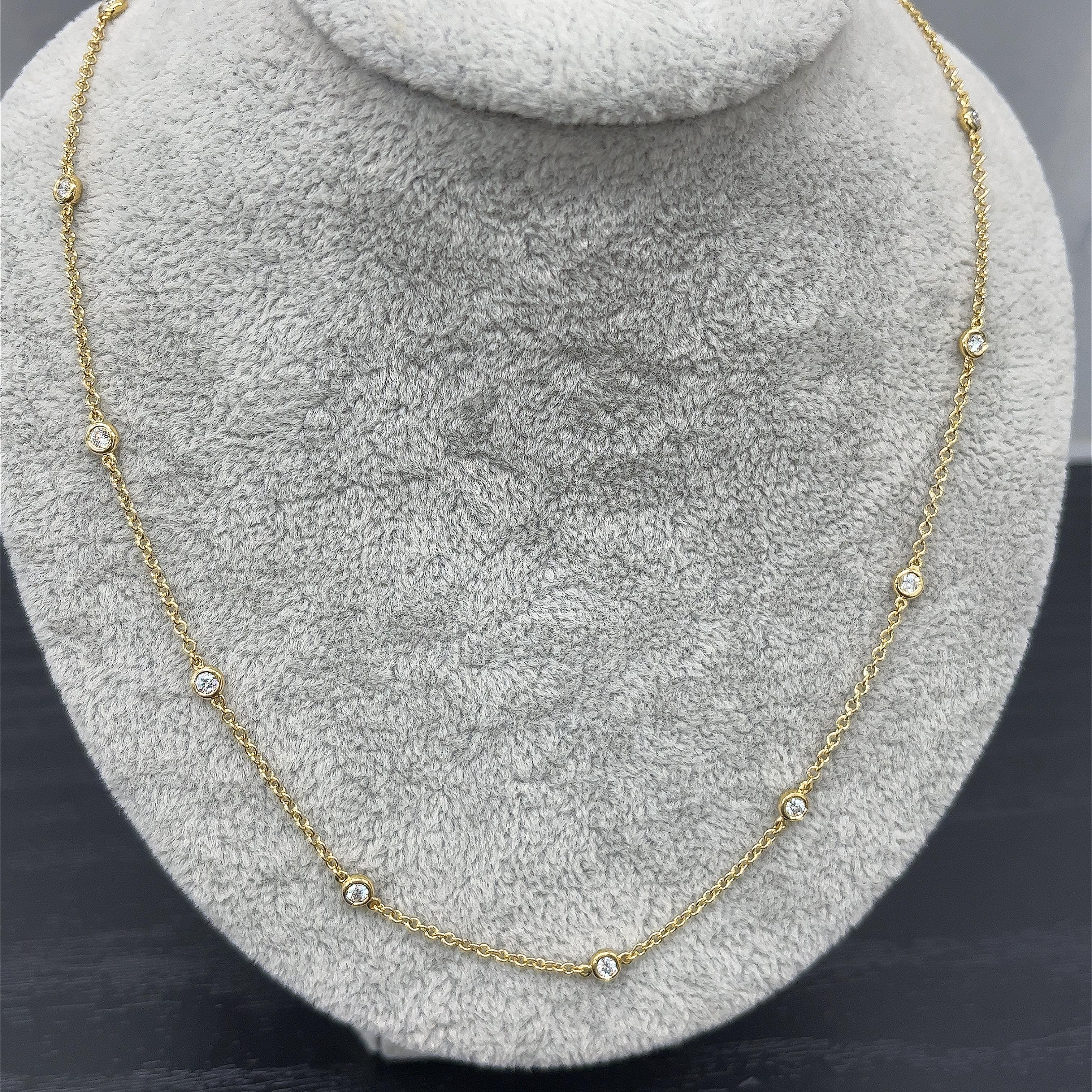 Questa collana è caratterizzata da 10 diamanti naturali rotondi taglio brillante 
con un peso totale di 0,35ct. I diamanti sono incastonati in oro giallo 18ct, 
e la lunghezza totale della collana è di 18 pollici. 
È perfetto per ogni occasione ed è