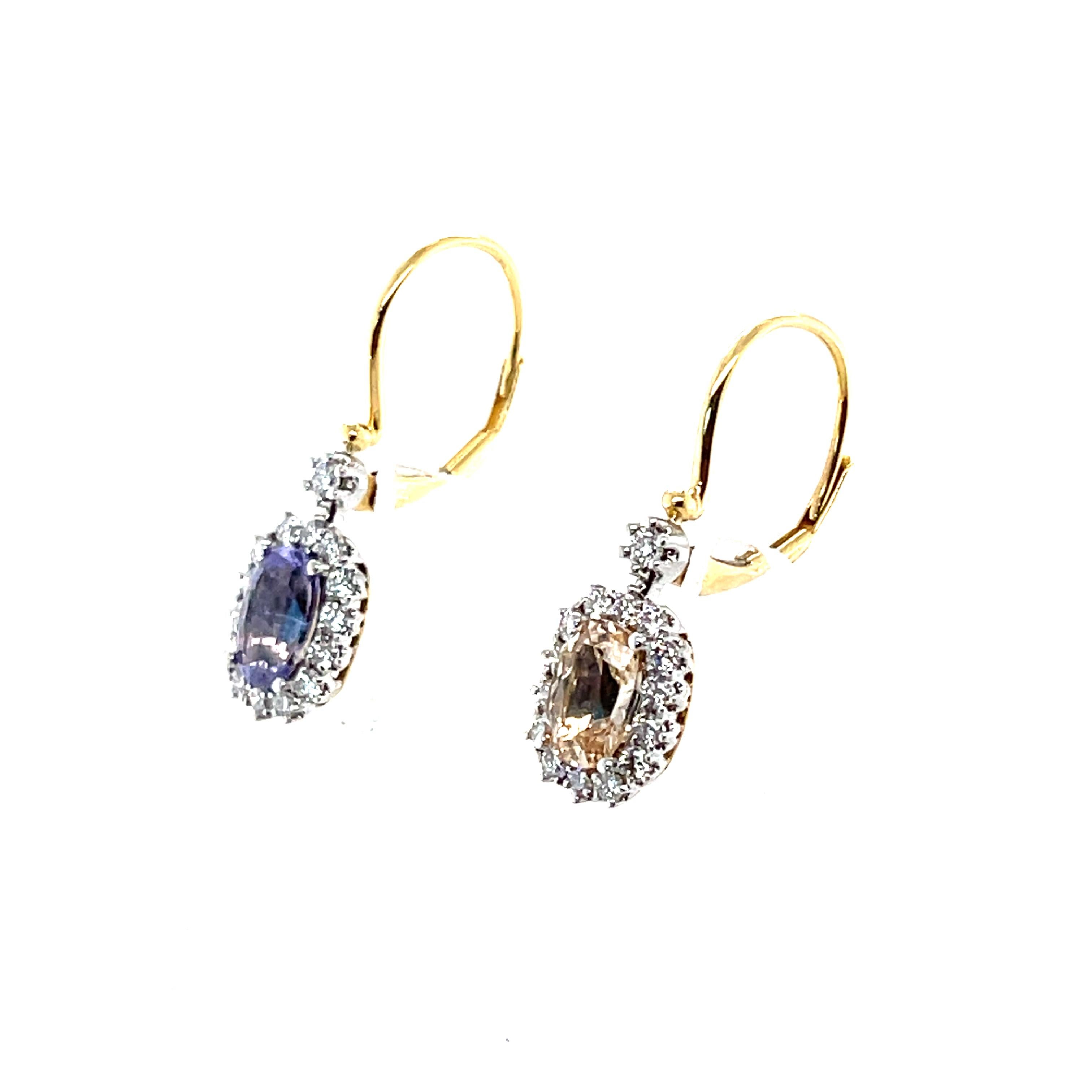 Contemporain  Boucles d'oreilles en or jaune 18 carats avec saphirs (non chauffés) et diamants en vente