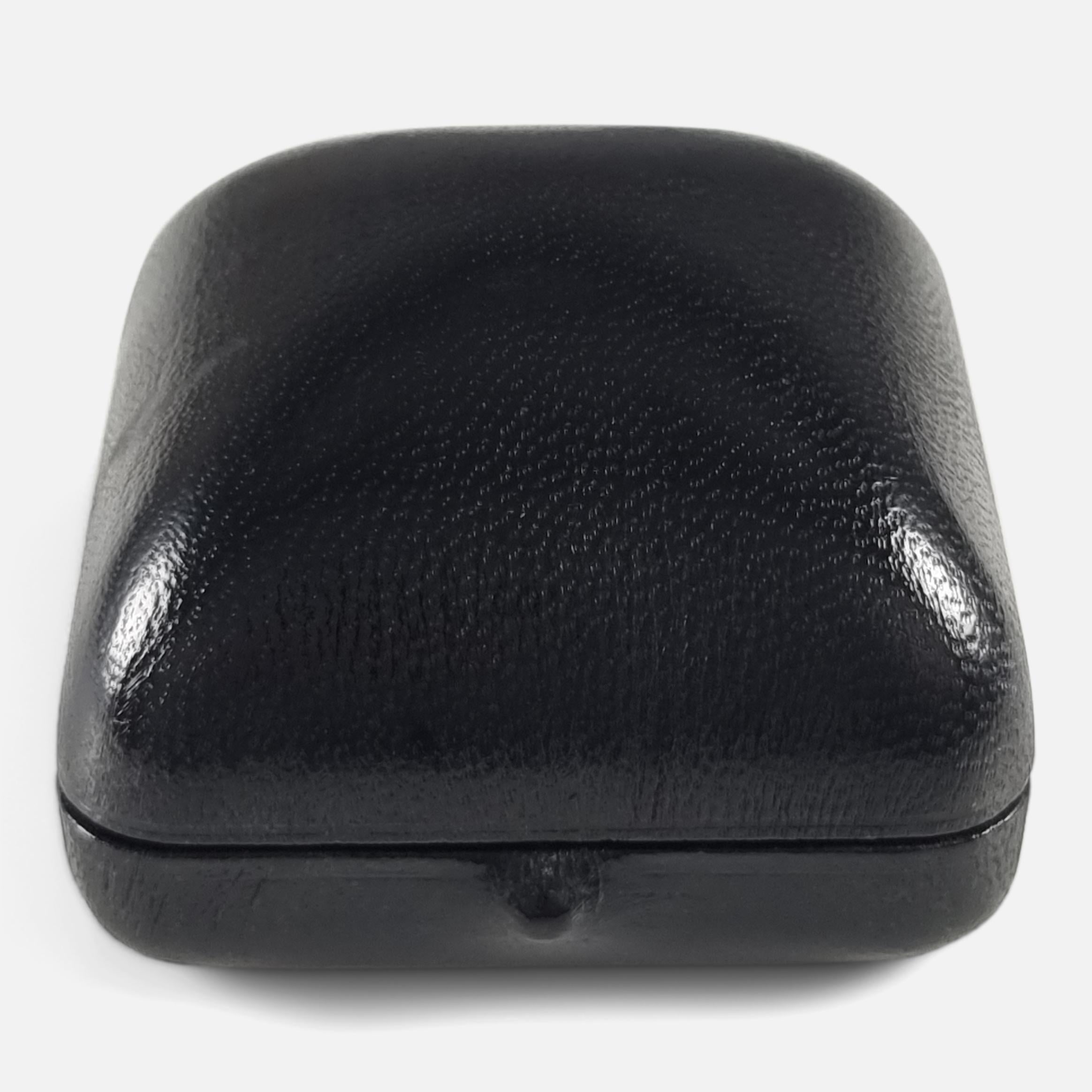 18ct Yellow Gold Onyx Signet Ring, Kutchinsky, 1971 For Sale 10