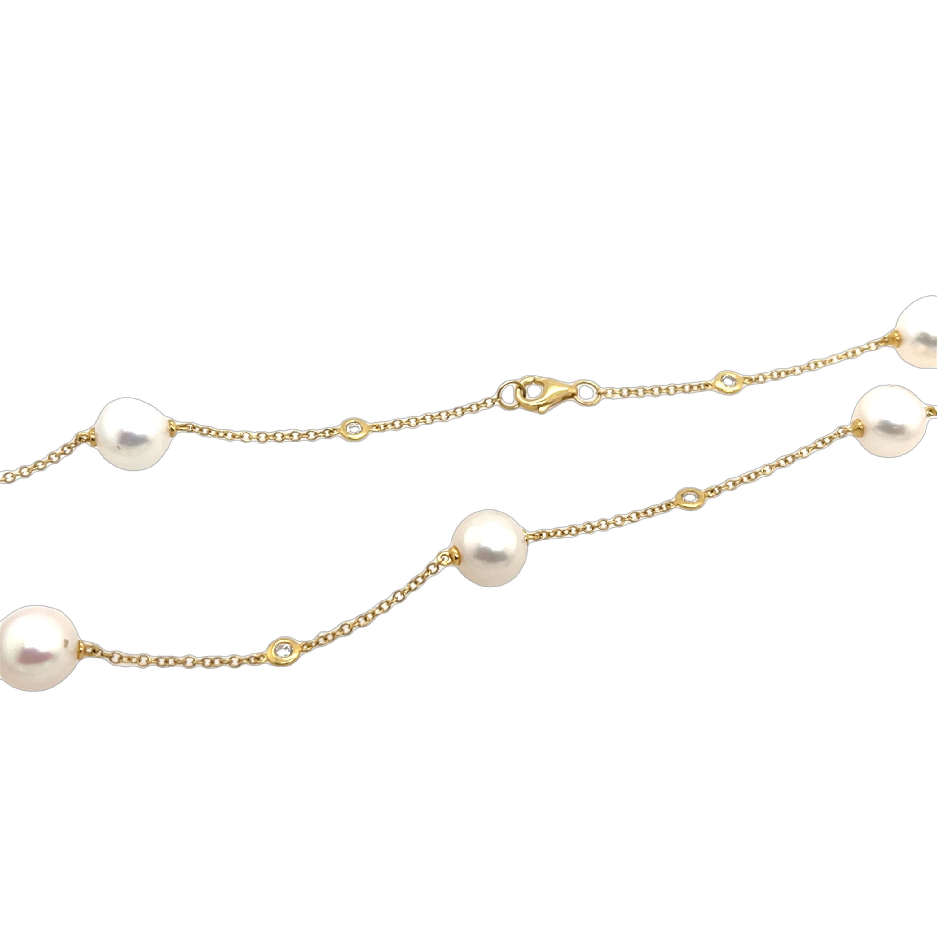 Round Cut 18ct Yellow Gold Pearl & Diamond Necklace For Sale
