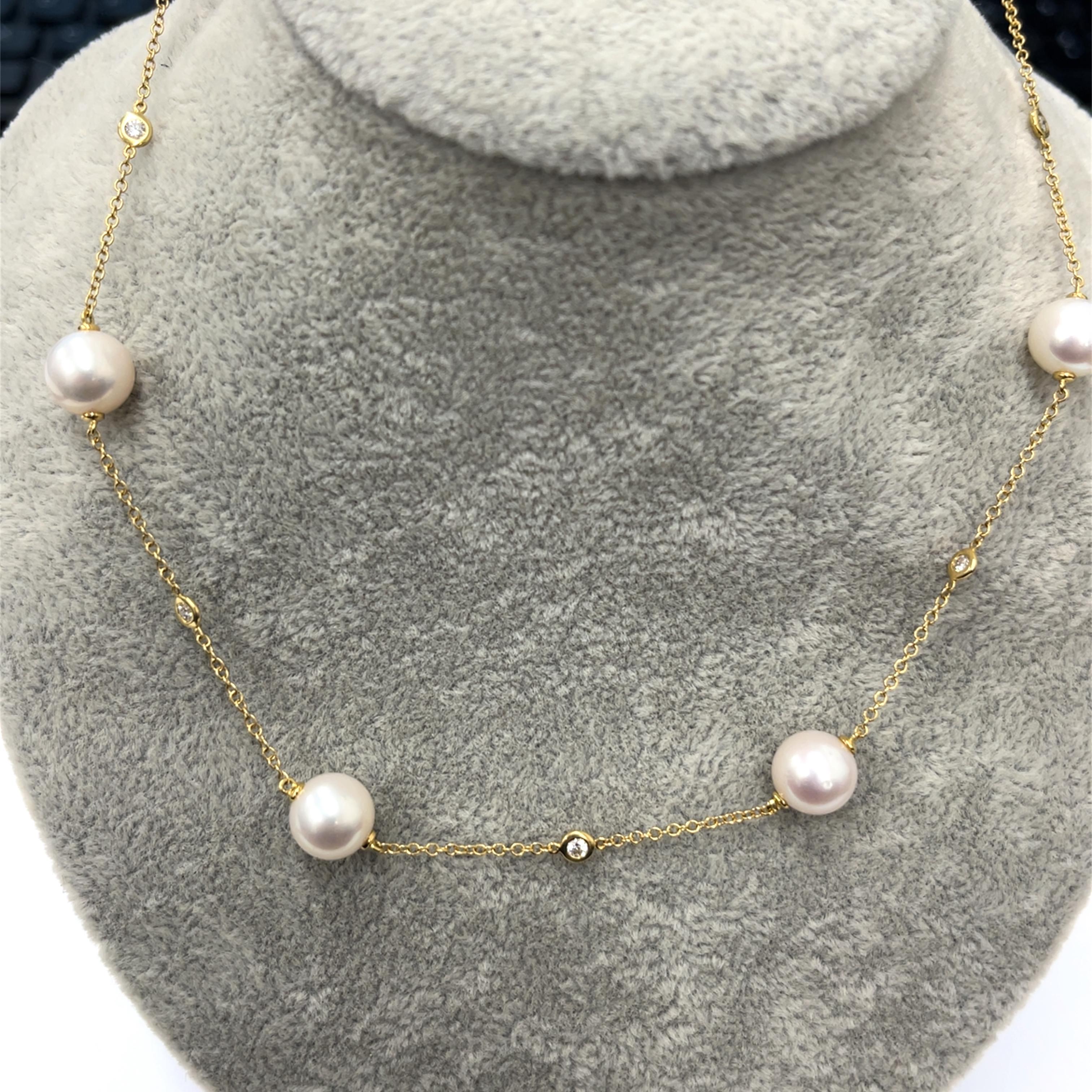 18ct Yellow Gold Pearl & Diamond Necklace In New Condition For Sale In London, GB