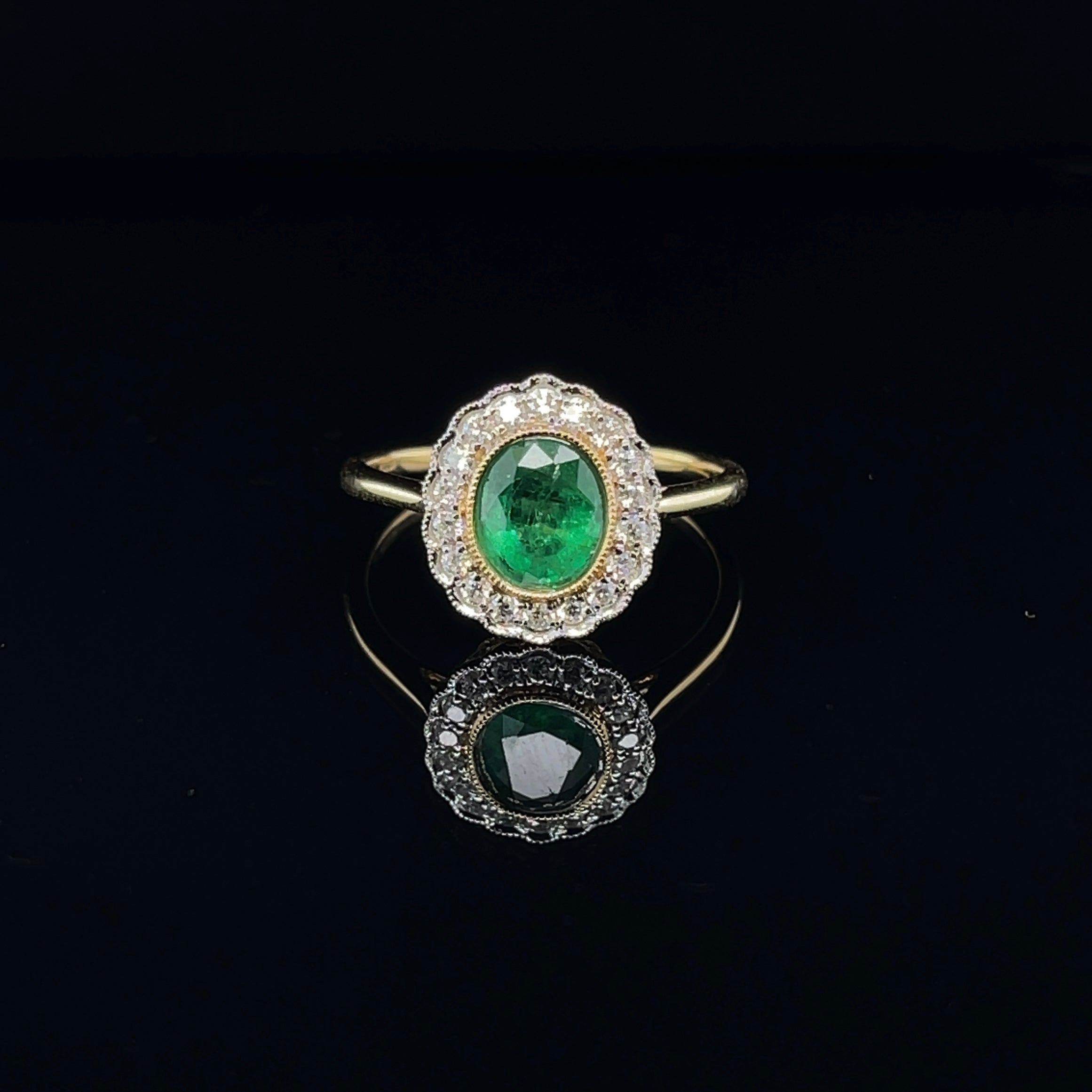 For Sale:  18ct Yellow Gold Ring with 1.10ct Emerald and Diamond 6