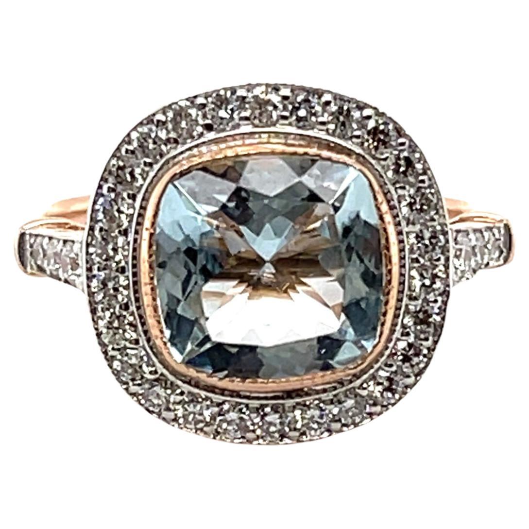 For Sale:  18ct Yellow Gold Ring with 2.17ct Aquamarine and Diamond