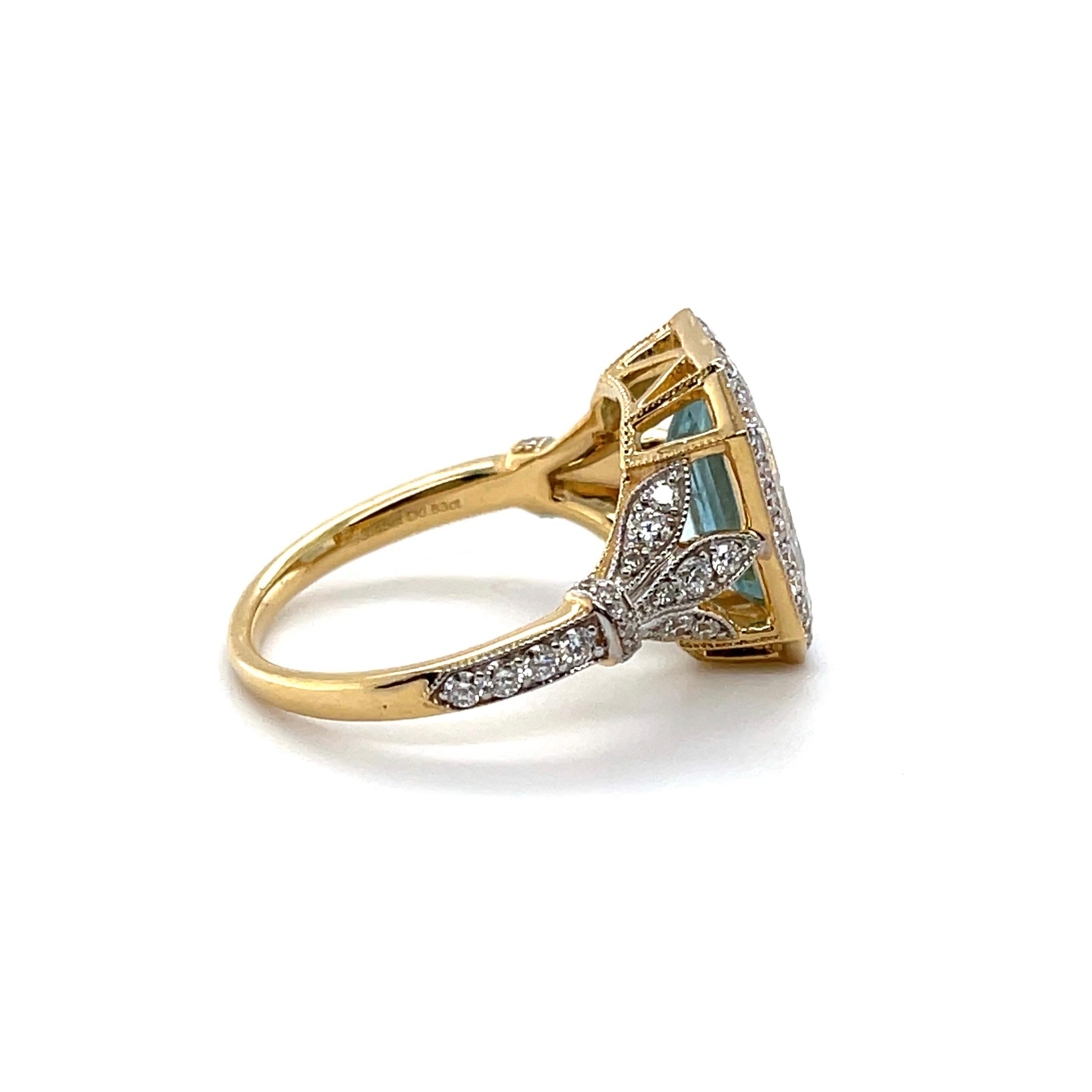 For Sale:  18ct Yellow Gold Ring with 3.45ct Aquamarine and Diamond 3