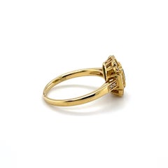18ct Yellow Gold Ring with Colombian Emerald and Diamond