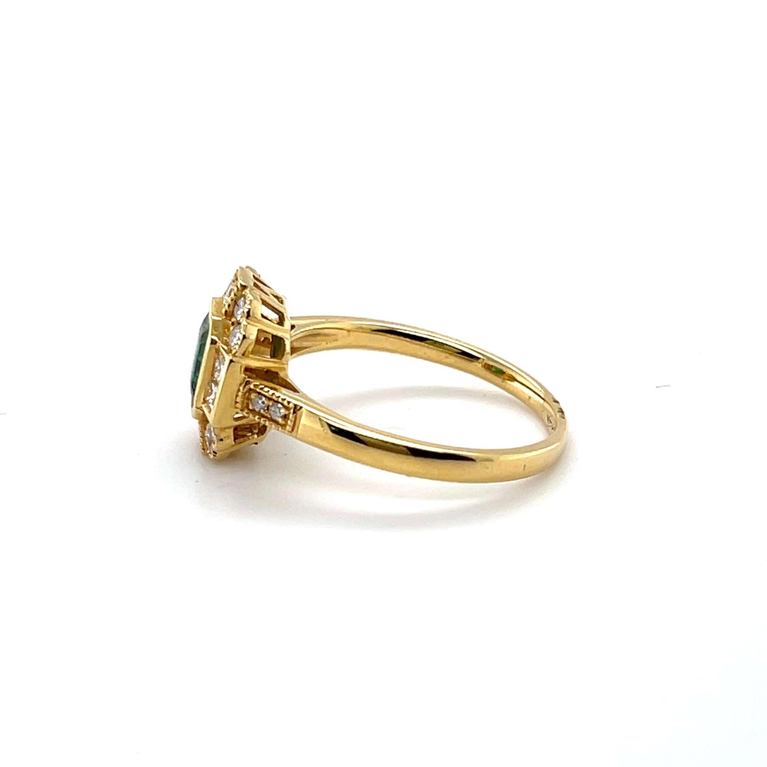 For Sale:  18ct Yellow Gold Ring with Colombian Emerald and Diamond 3